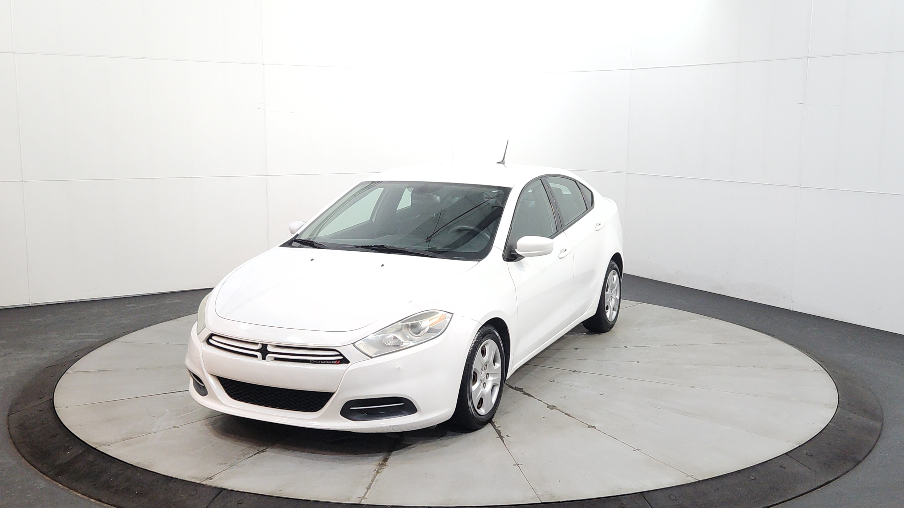 2015 Dodge Dart 2.0 SE's photo