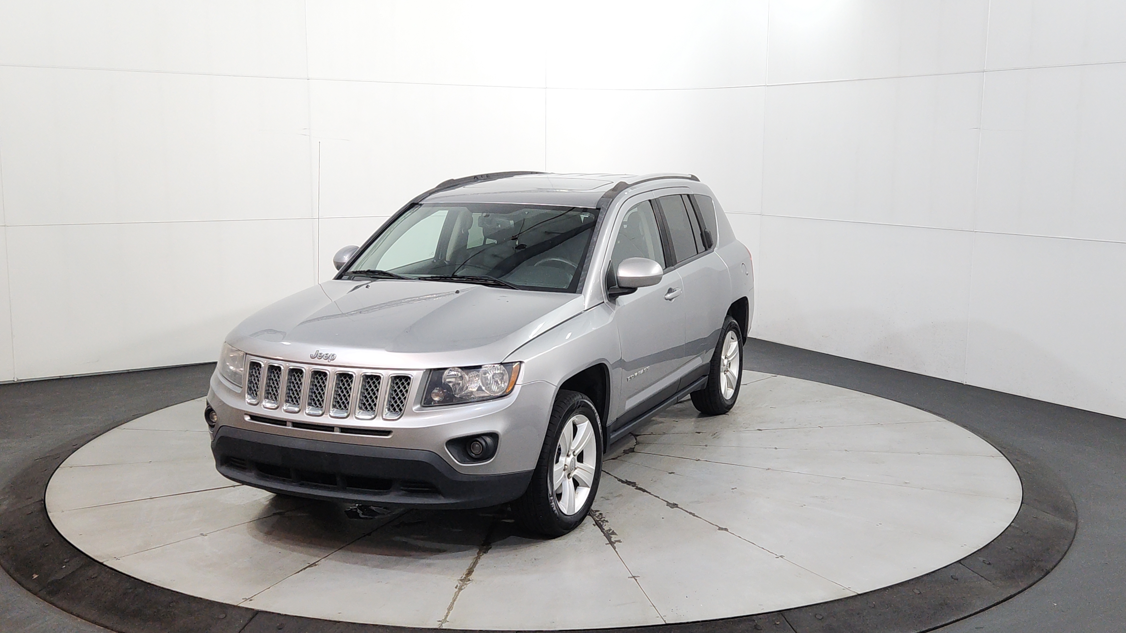 2015 Jeep Compass Latitude's photo