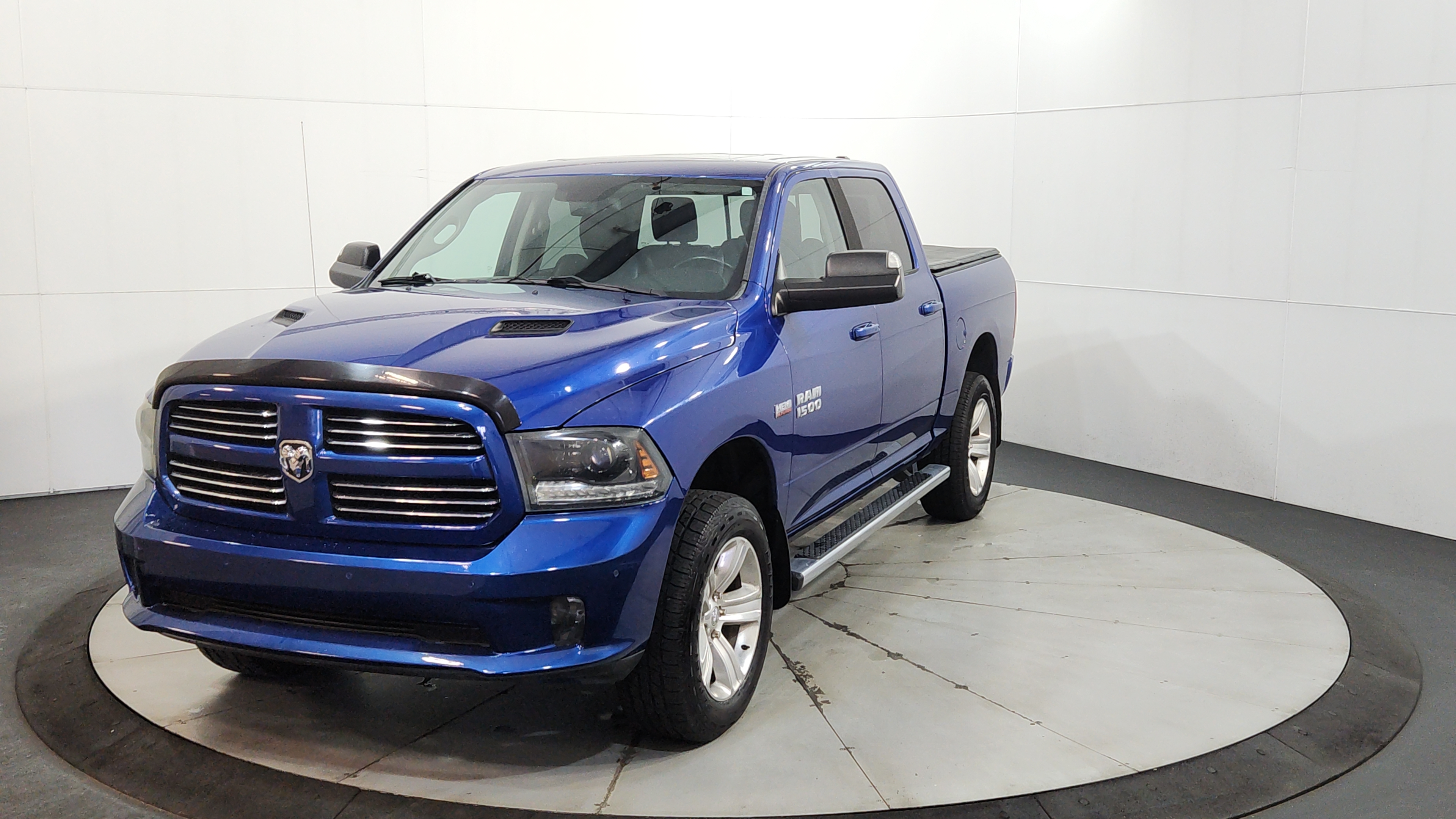 2015 RAM 1500 Sport 4x4 Crew Cab's photo