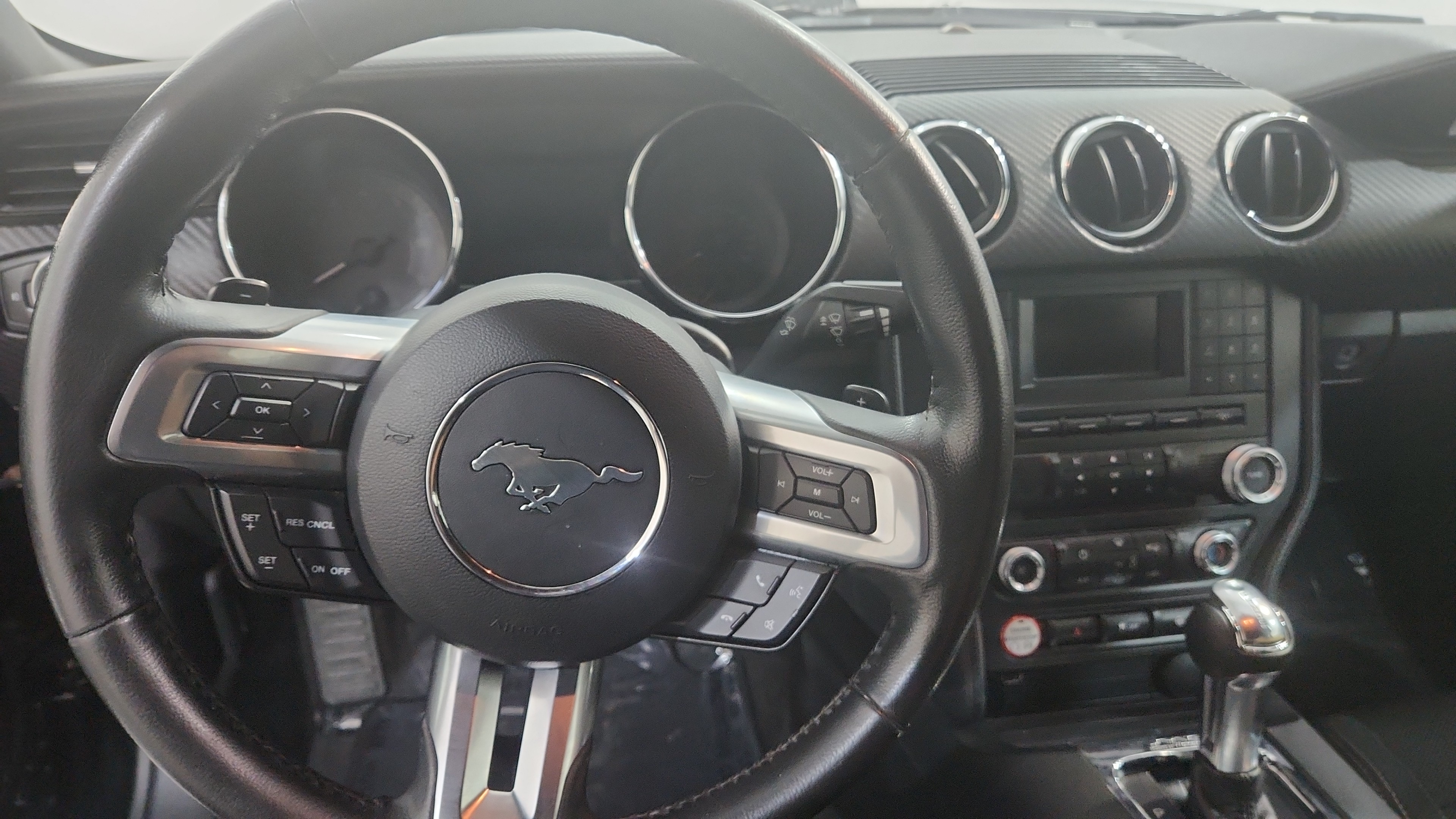 2015 Ford Mustang 14