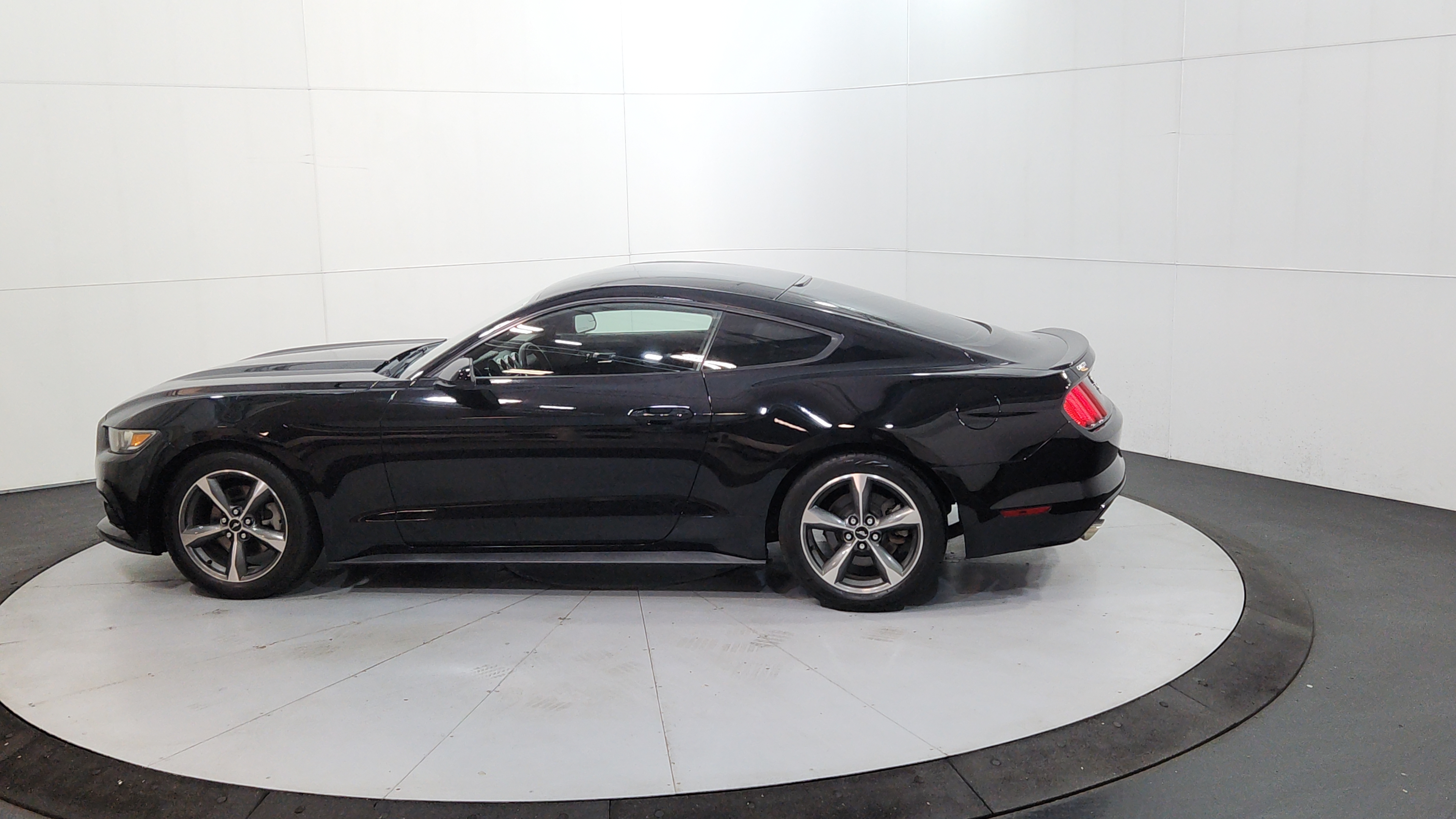 2015 Ford Mustang 7