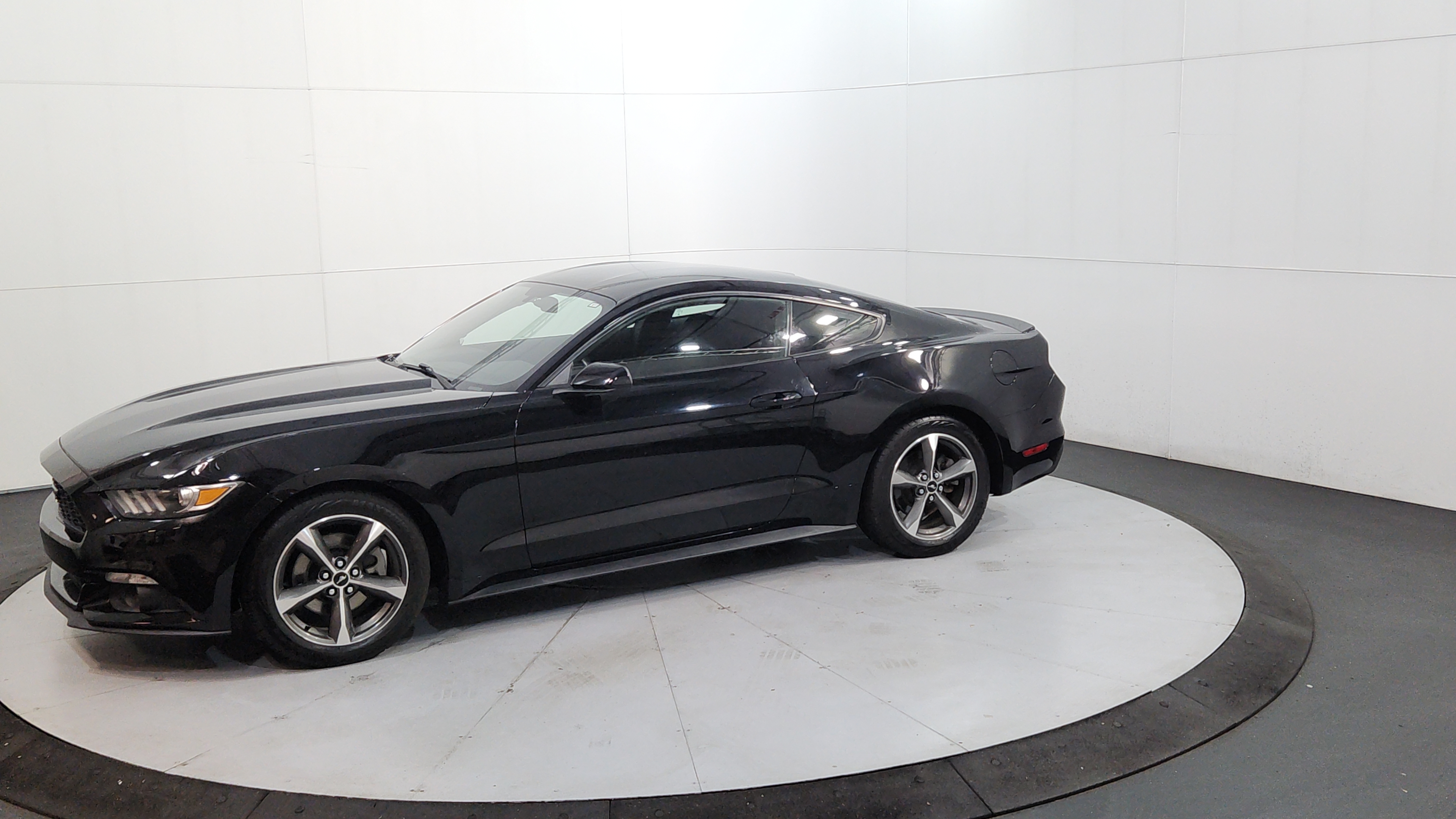 2015 Ford Mustang 8