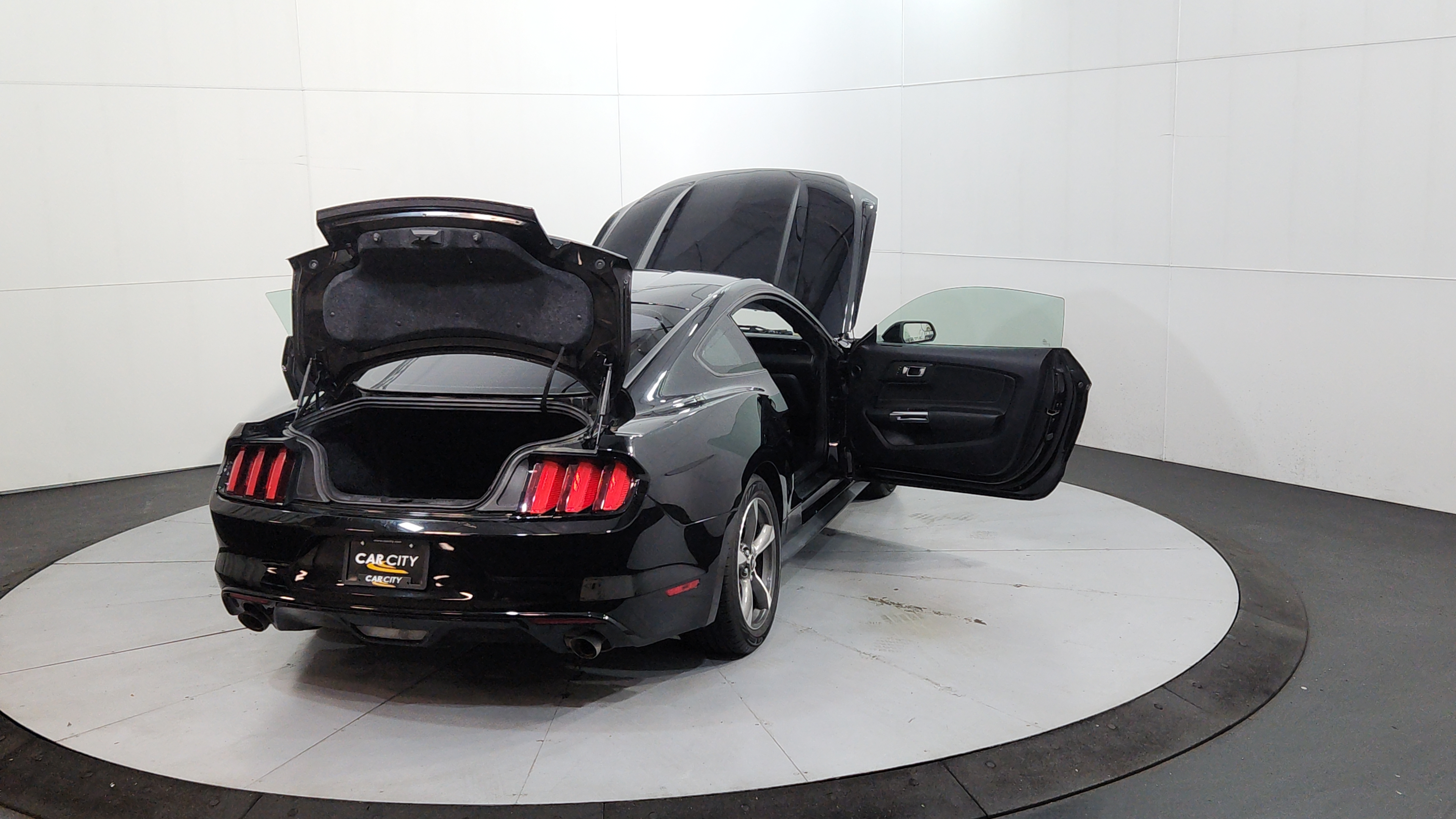 2015 Ford Mustang 11