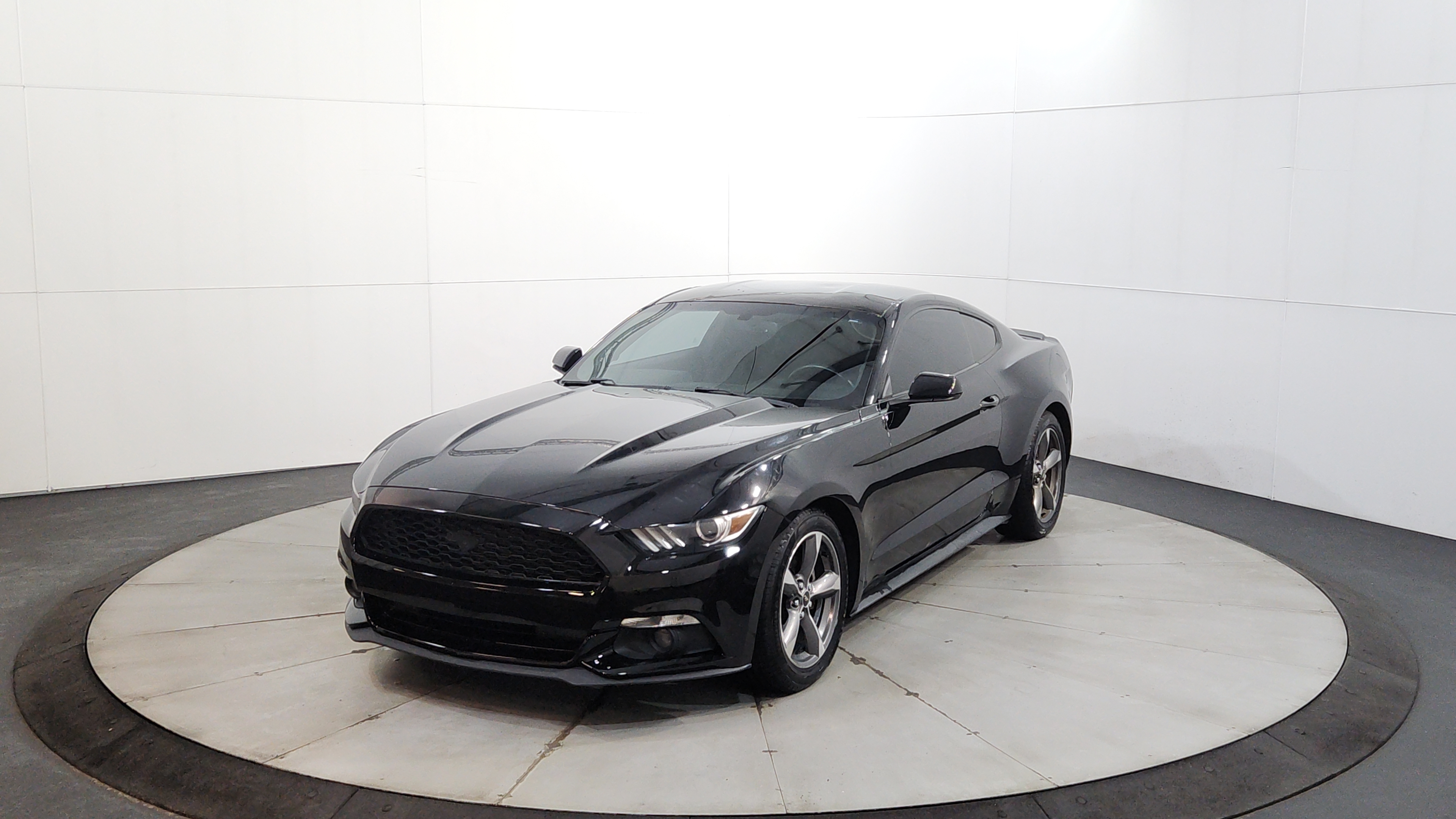 2016 Ford Mustang V6