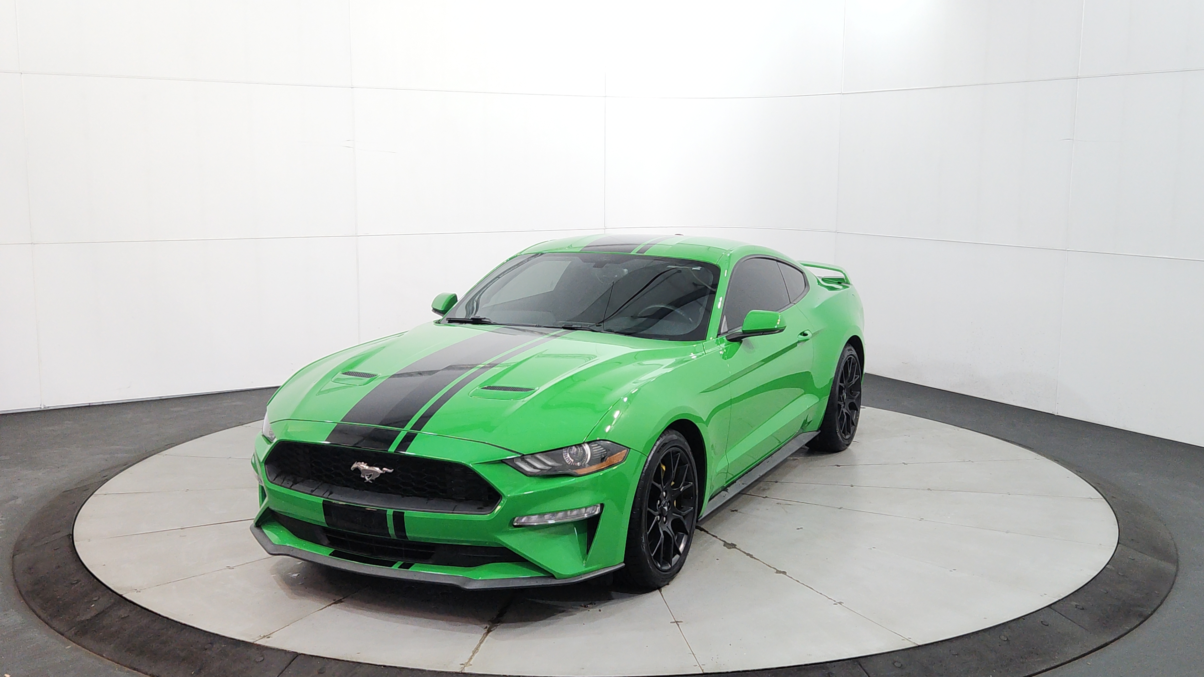 2019 Ford Mustang EcoBoost Coupe's photo