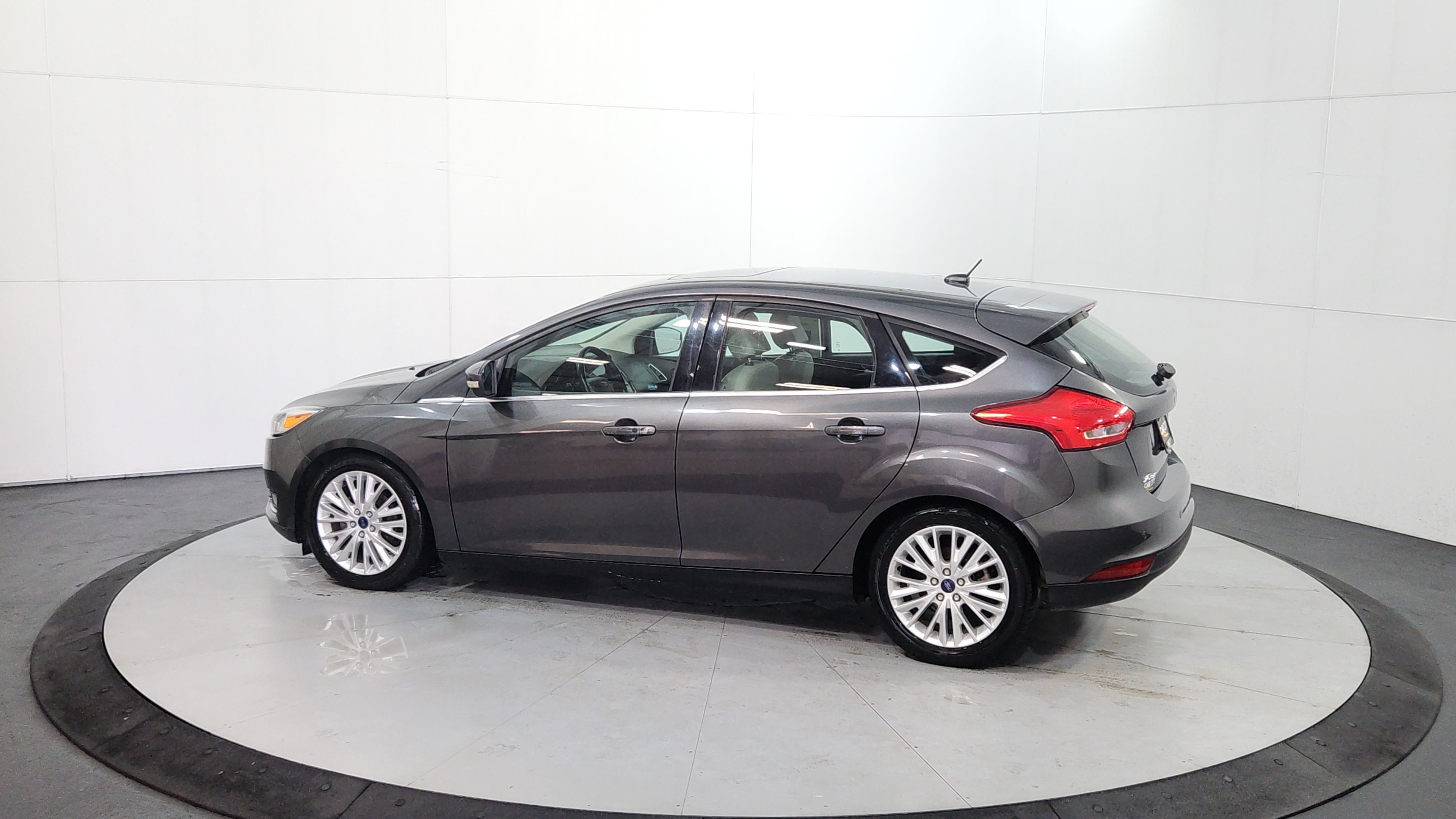 2016 Ford Focus 7