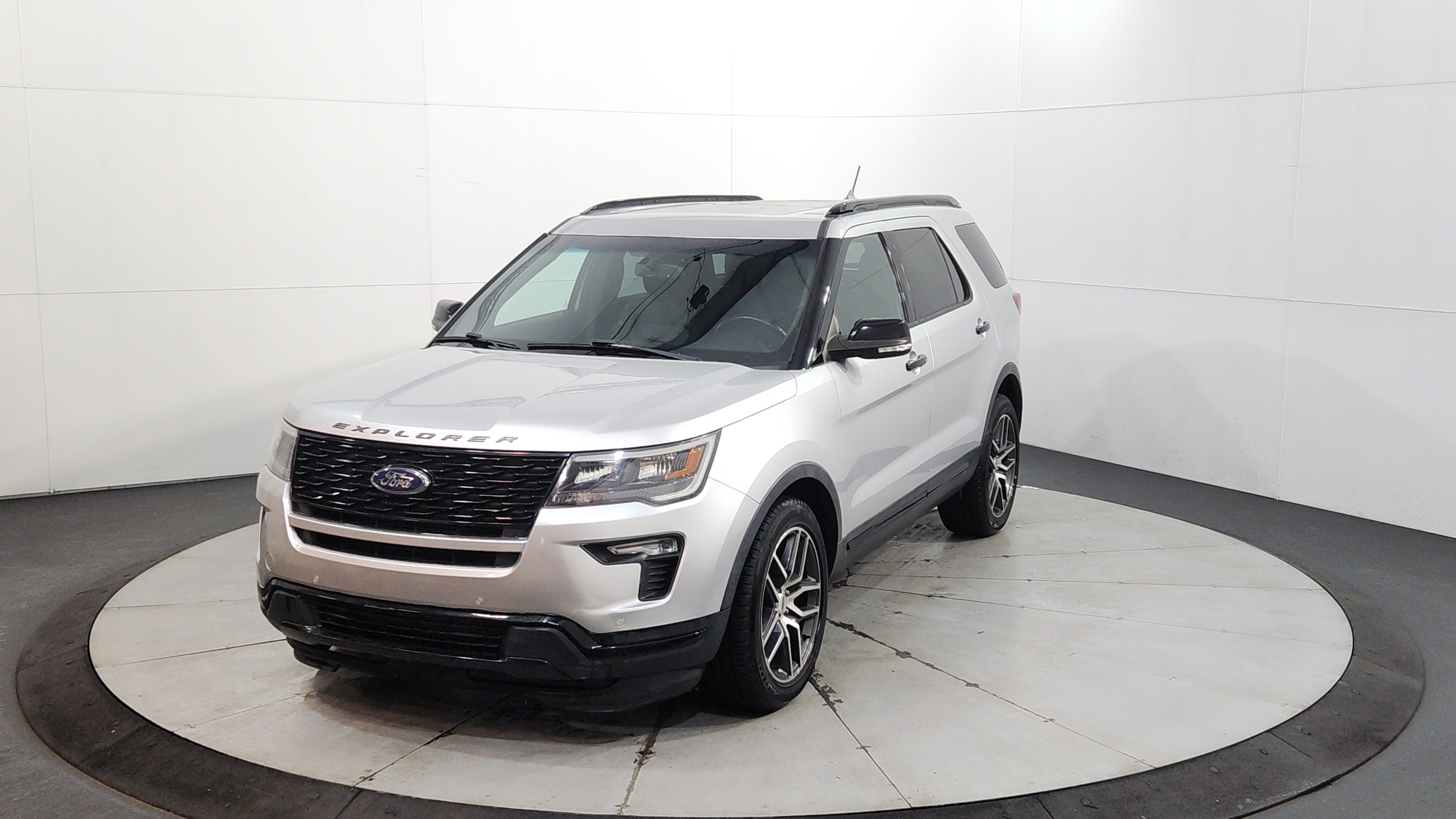 2018 Ford Explorer Sport 4WD's photo