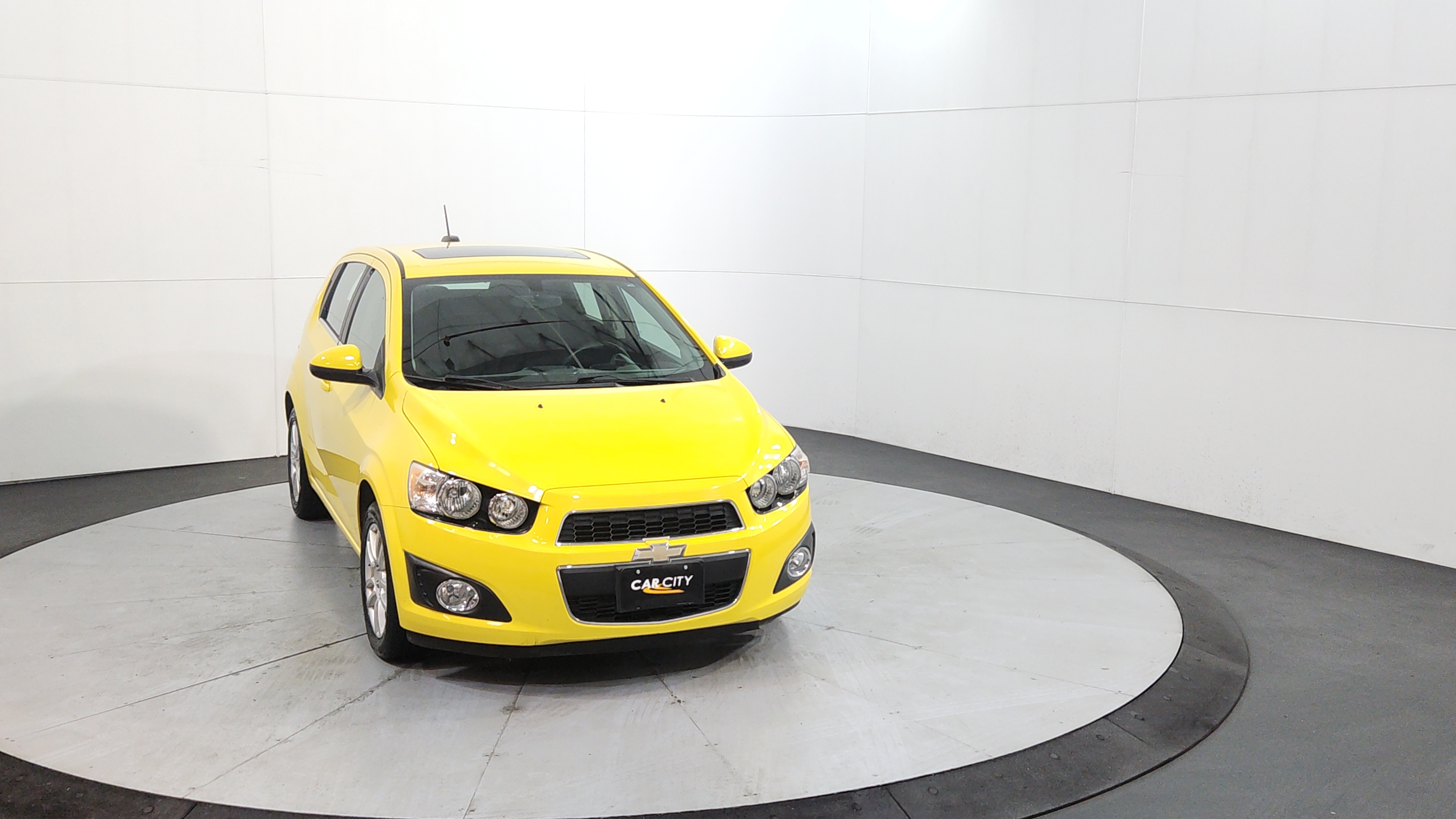 2015 Chevrolet Sonic 2