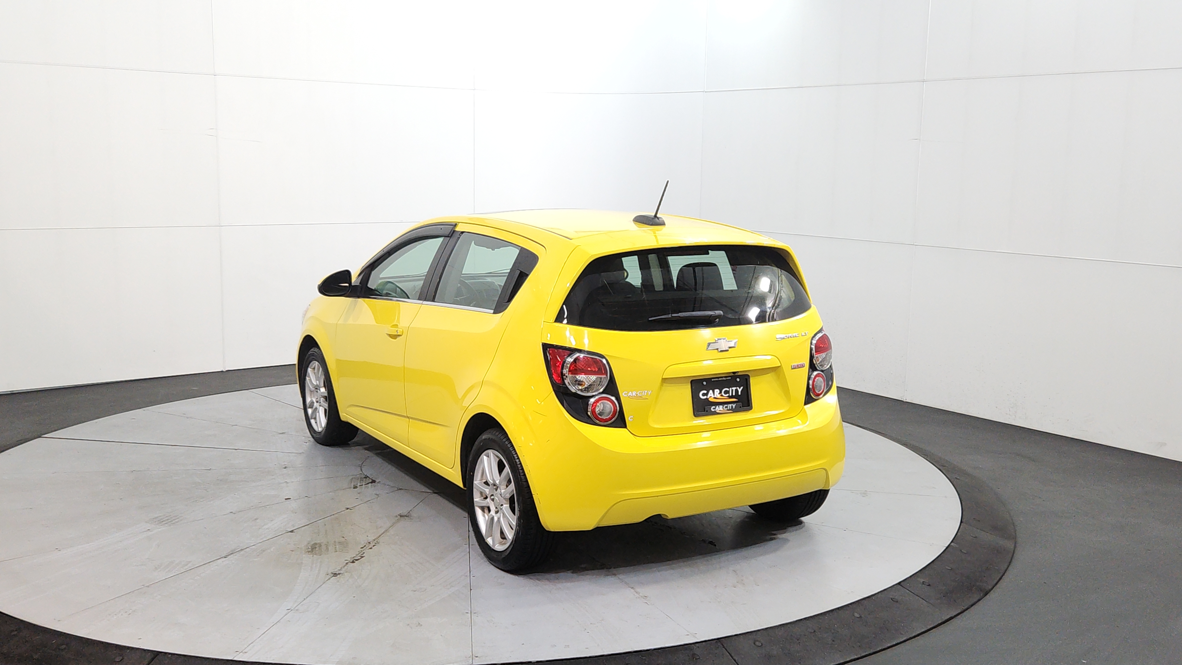 2015 Chevrolet Sonic 6