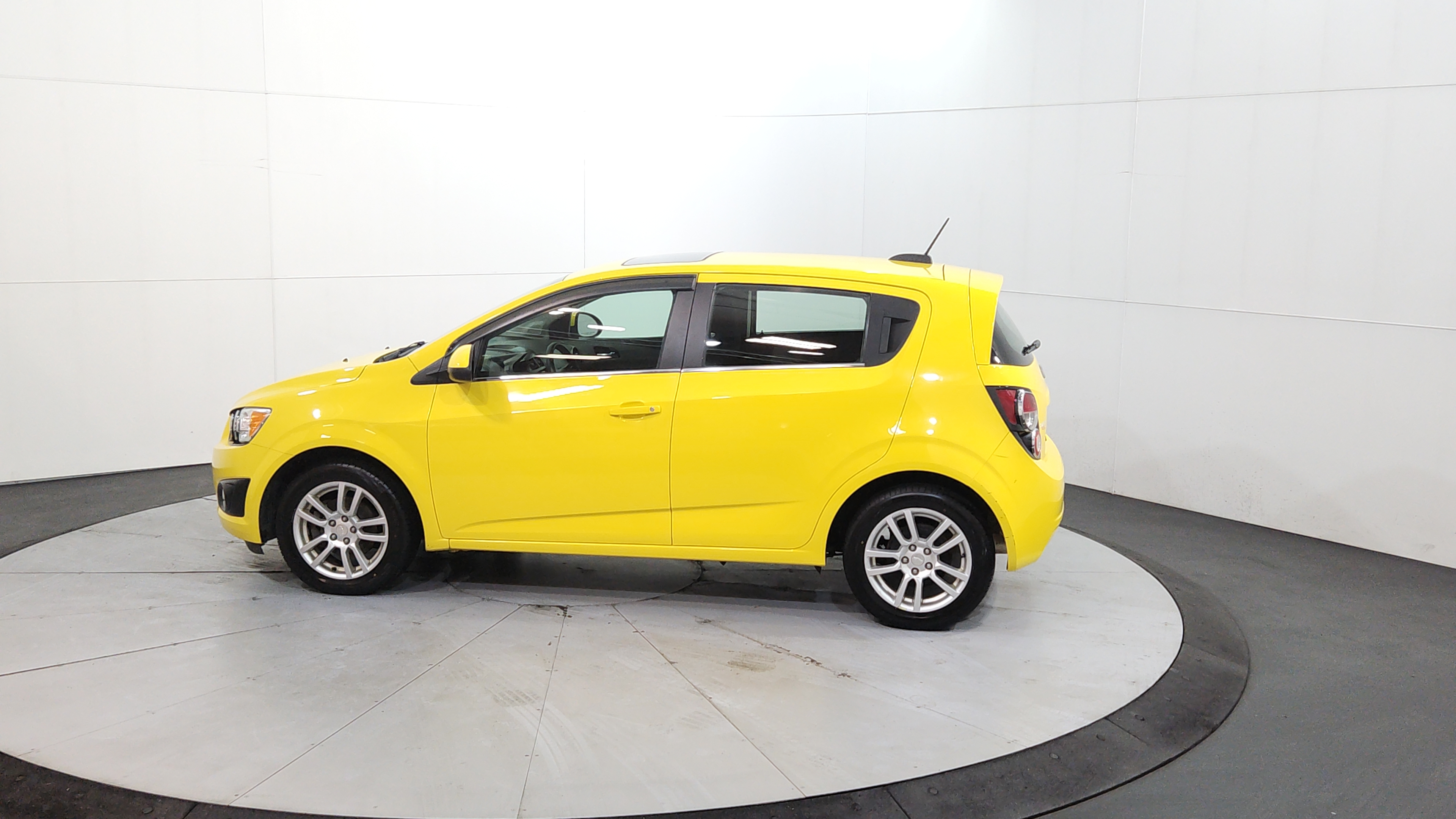 2015 Chevrolet Sonic 7