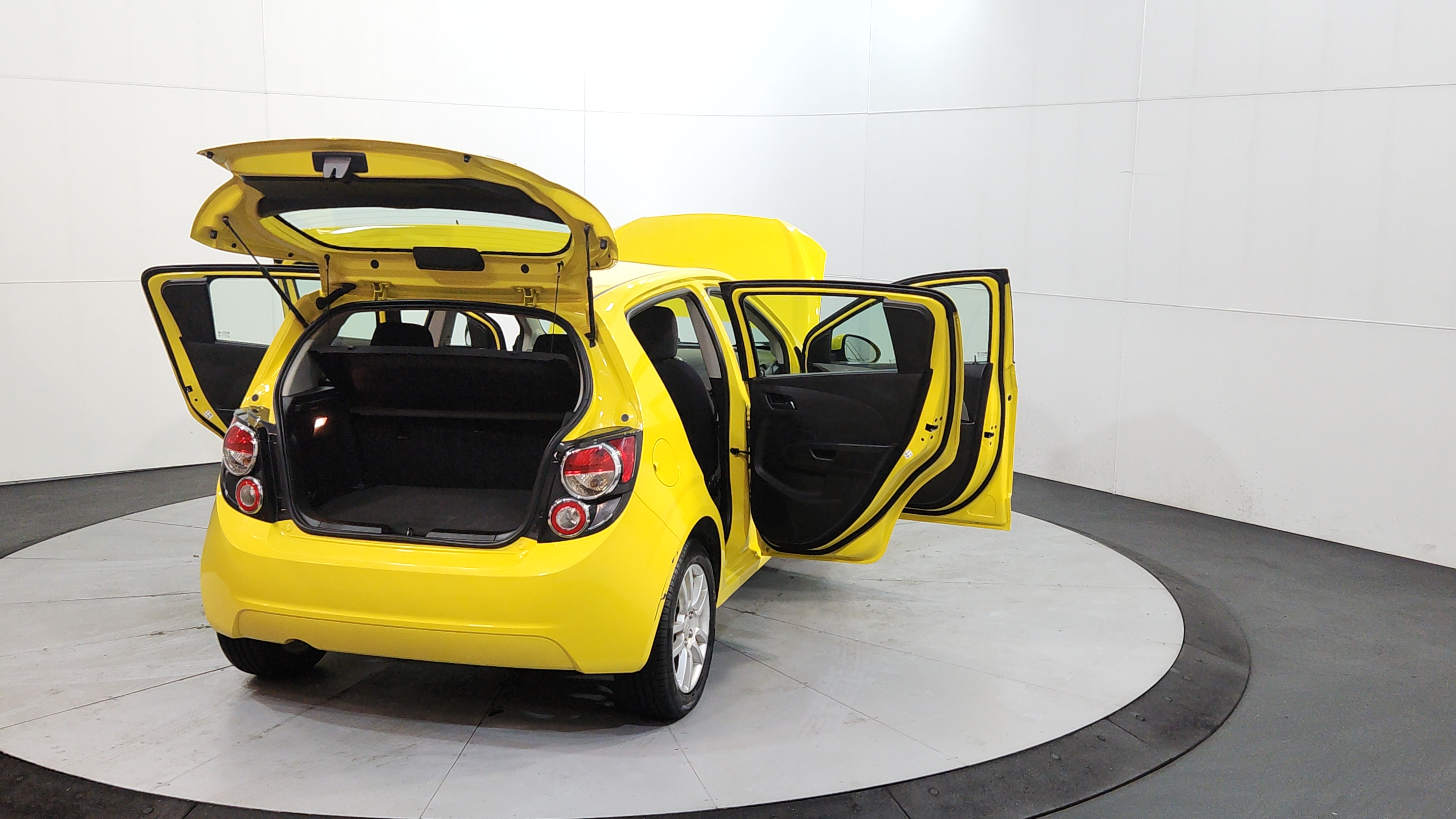 2015 Chevrolet Sonic 11