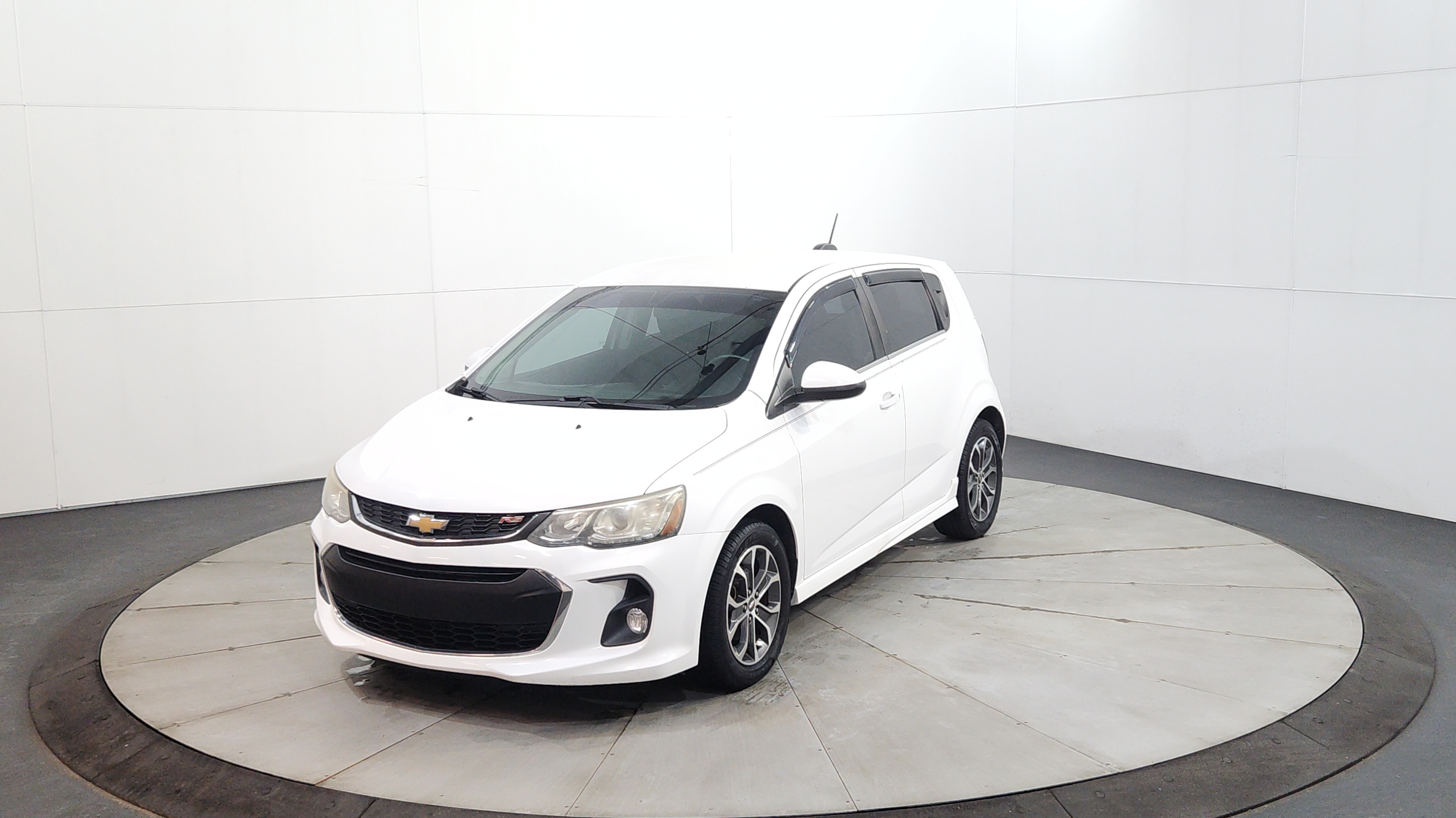 2017 Chevrolet Sonic LT
