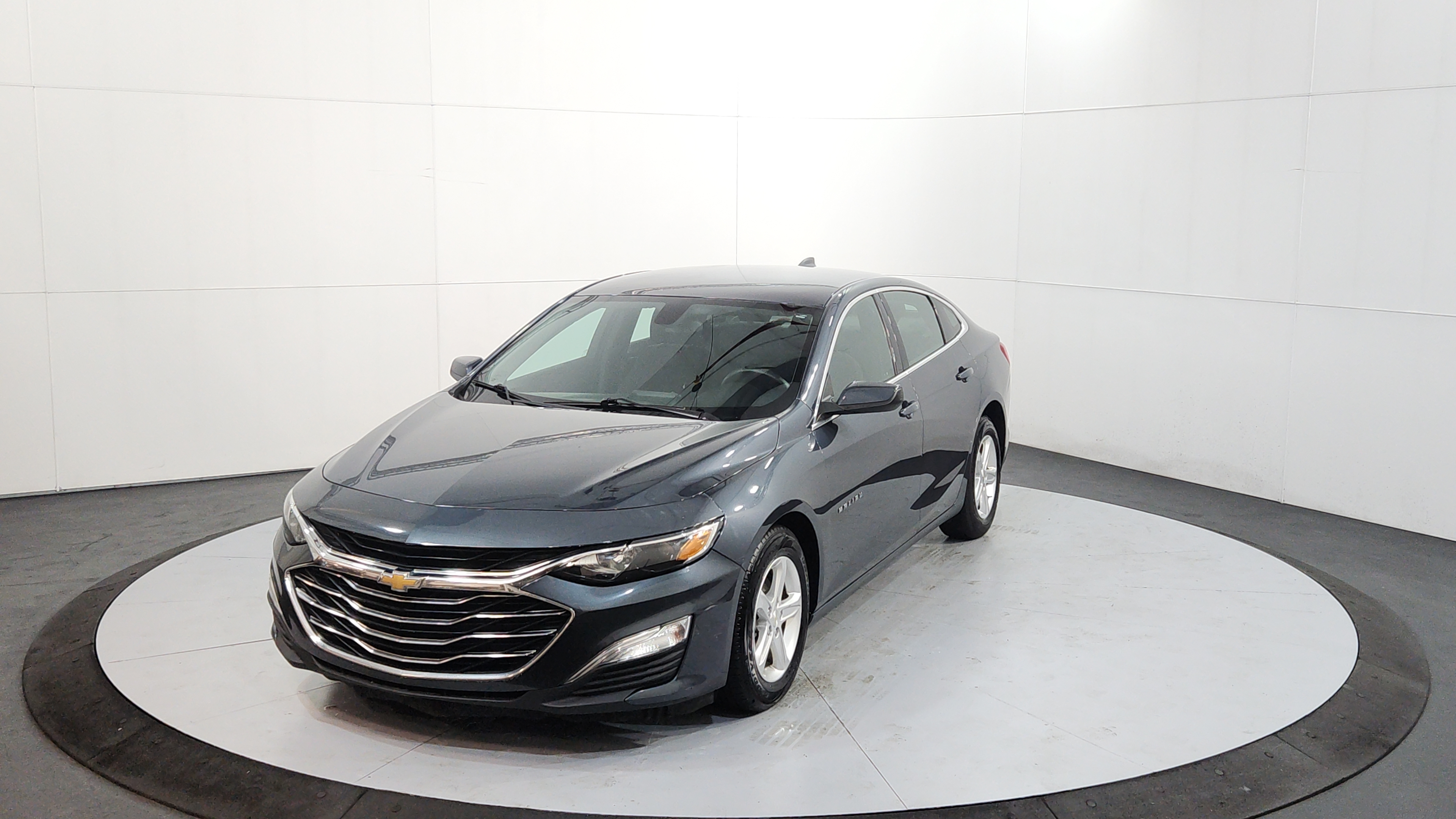 2020 Chevrolet Malibu's photo