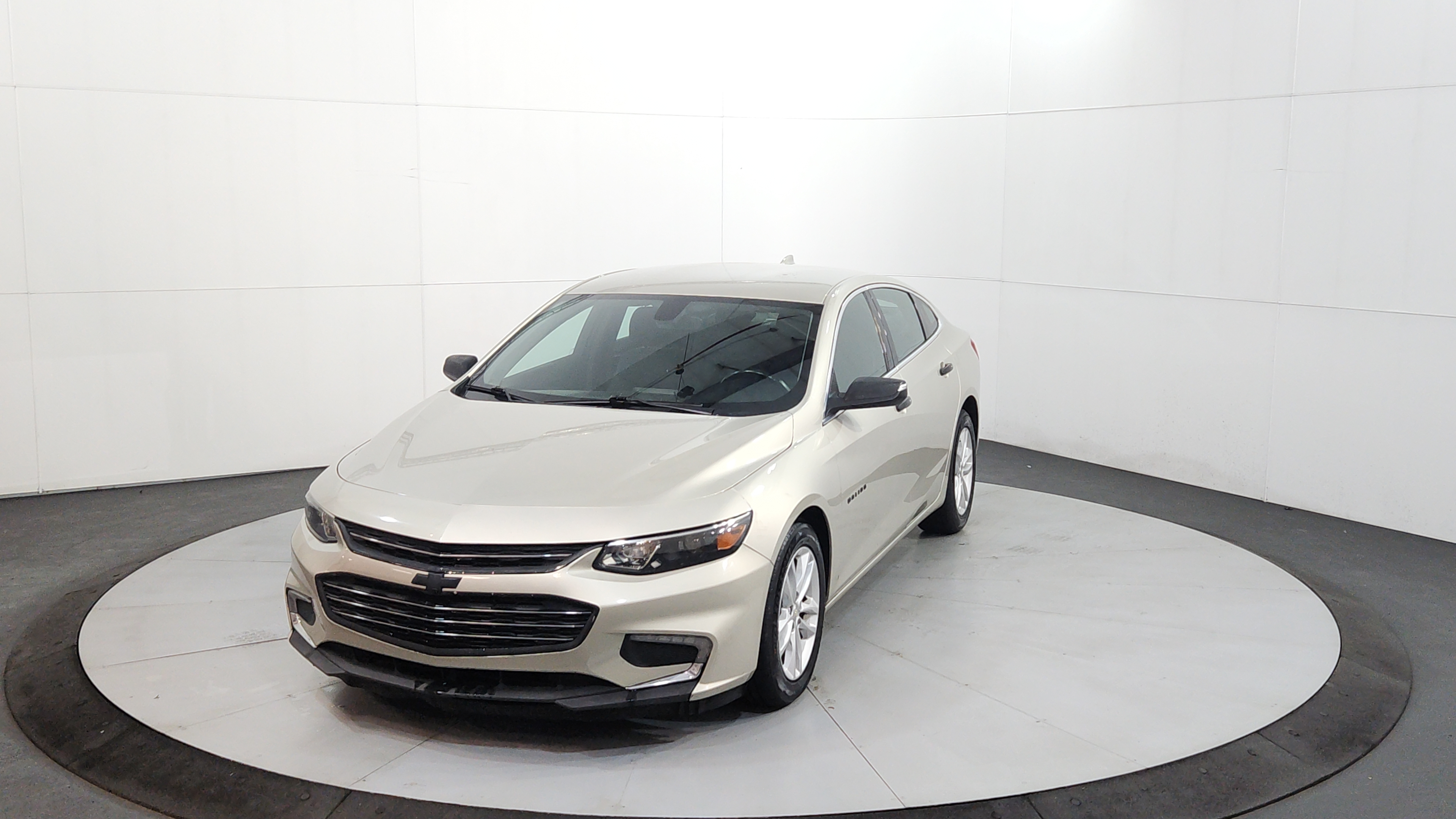 2016 Chevrolet Malibu 1LT's photo