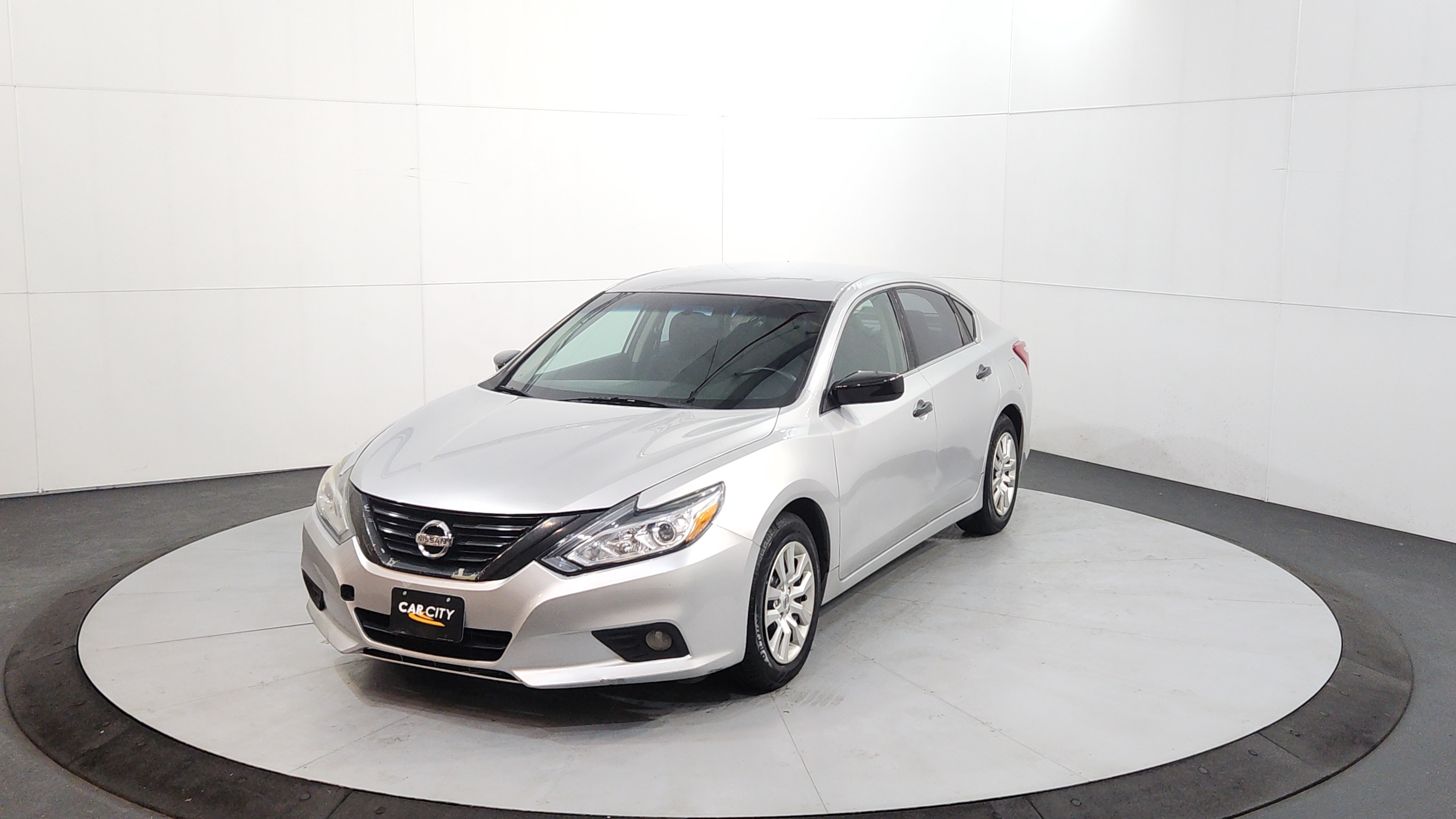 2017 Nissan Altima 2.5 S's photo