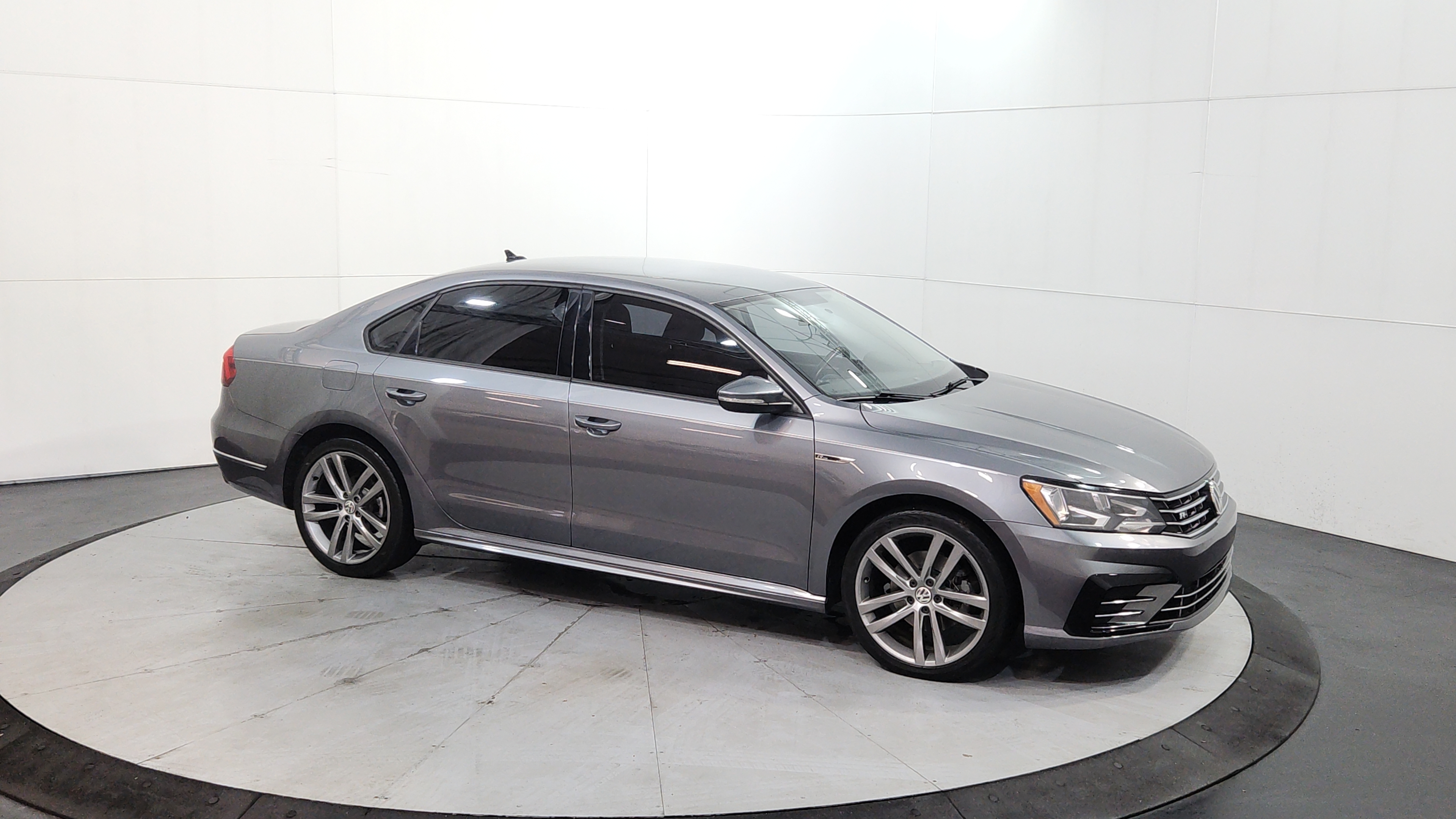 2018 Volkswagen Passat 3