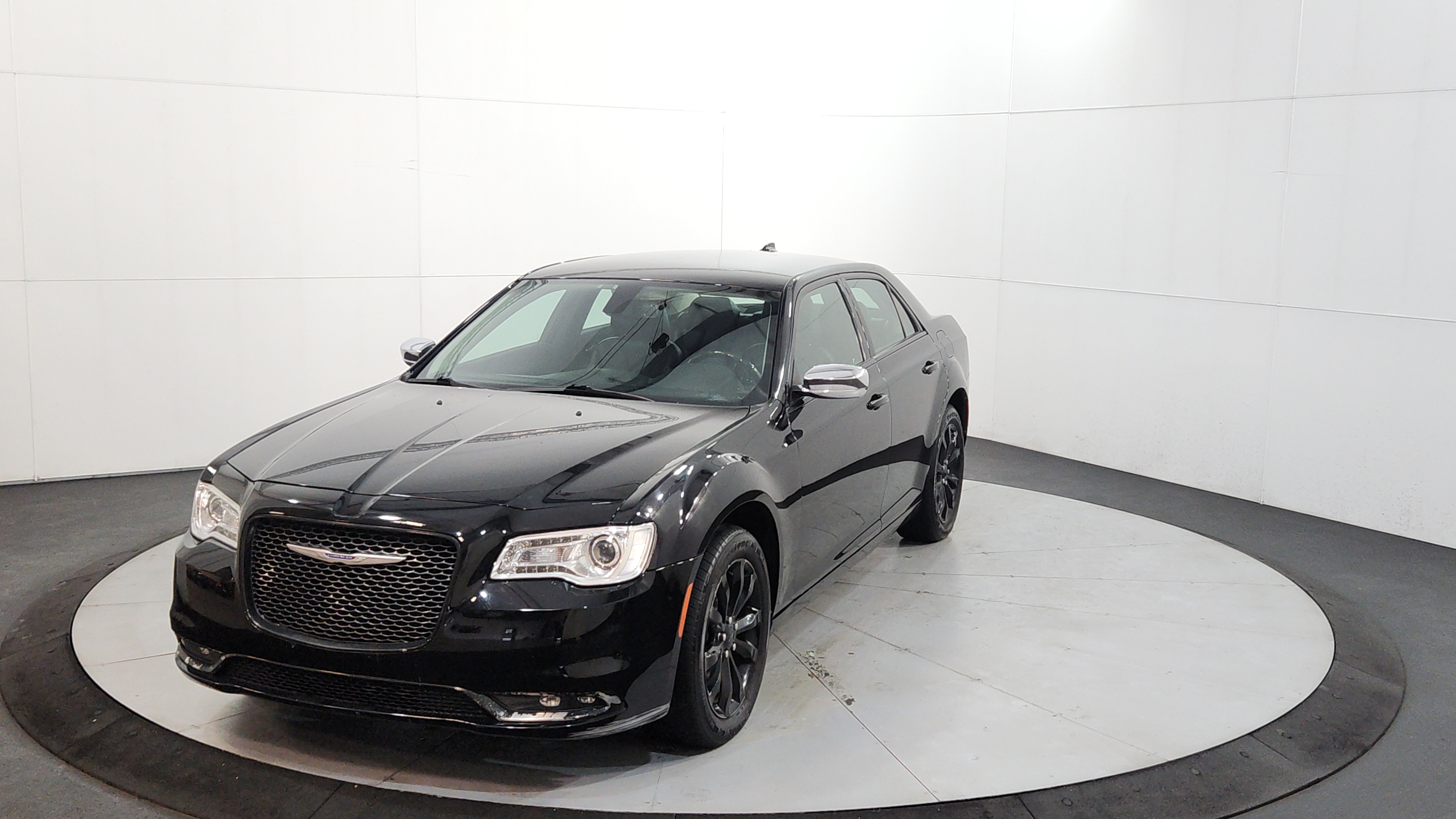 2019 Chrysler 300 Limited AWD's photo