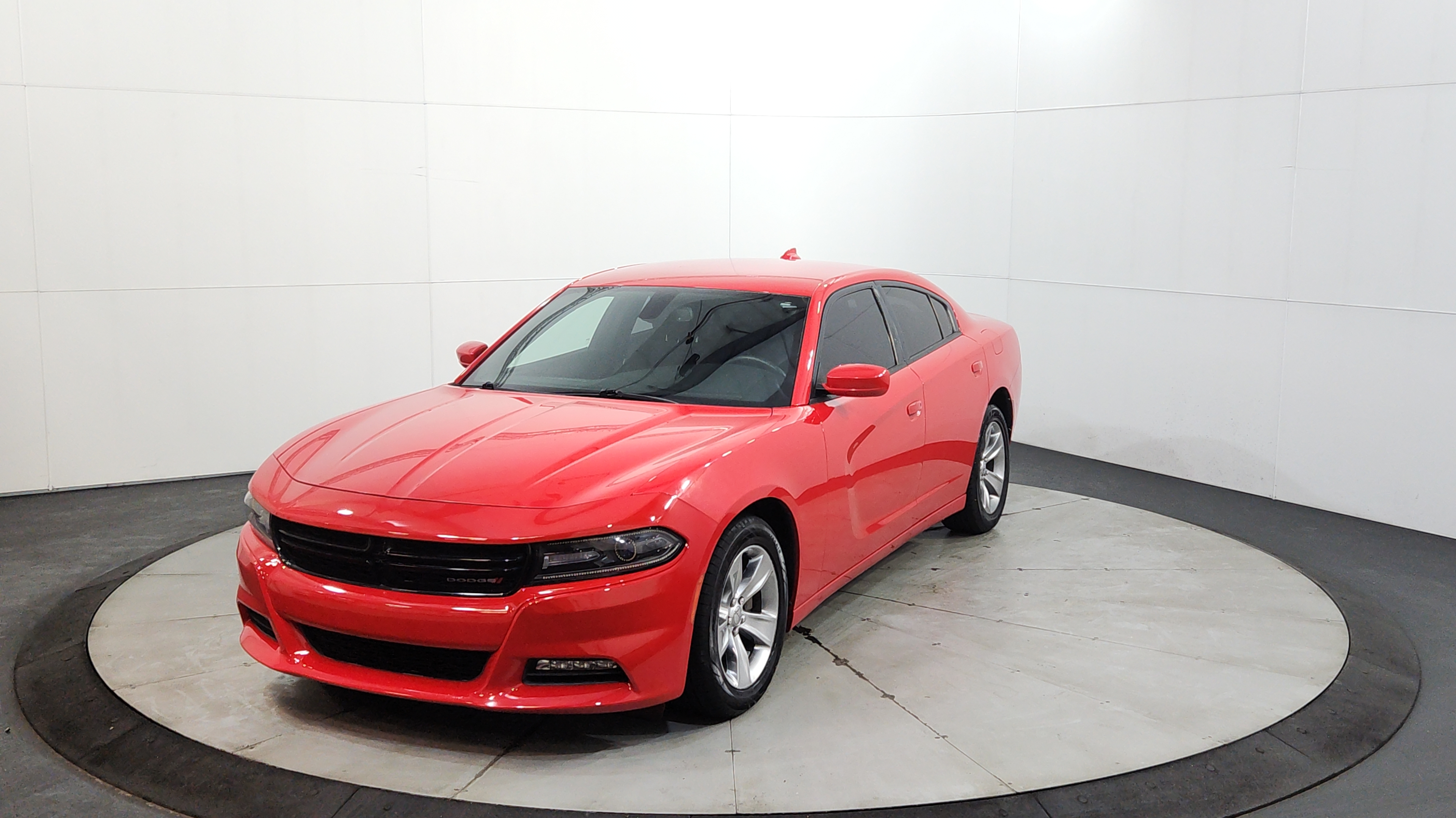 2018 Dodge Charger SXT Plus's photo