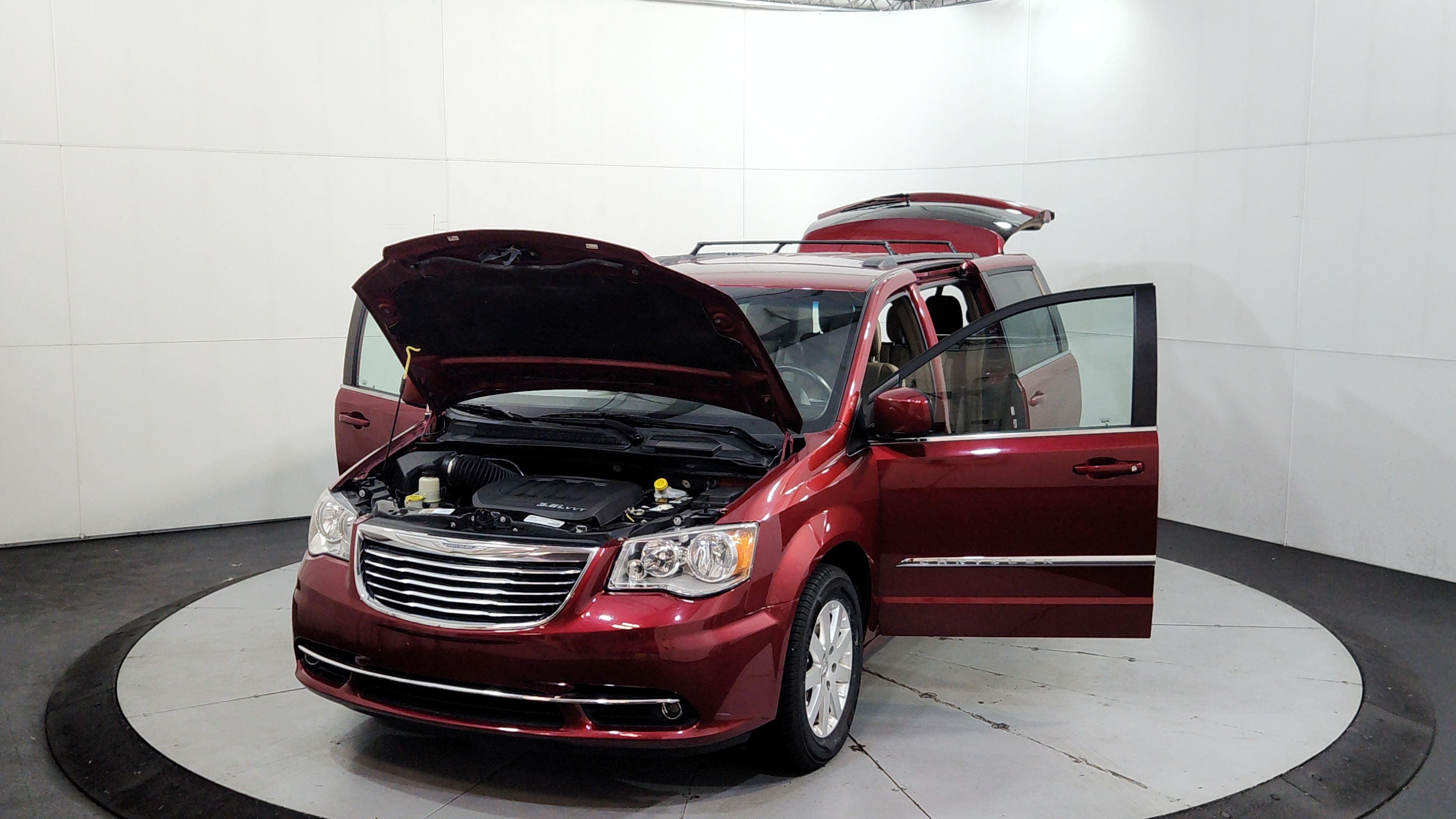2016 Chrysler Town & Country Touring