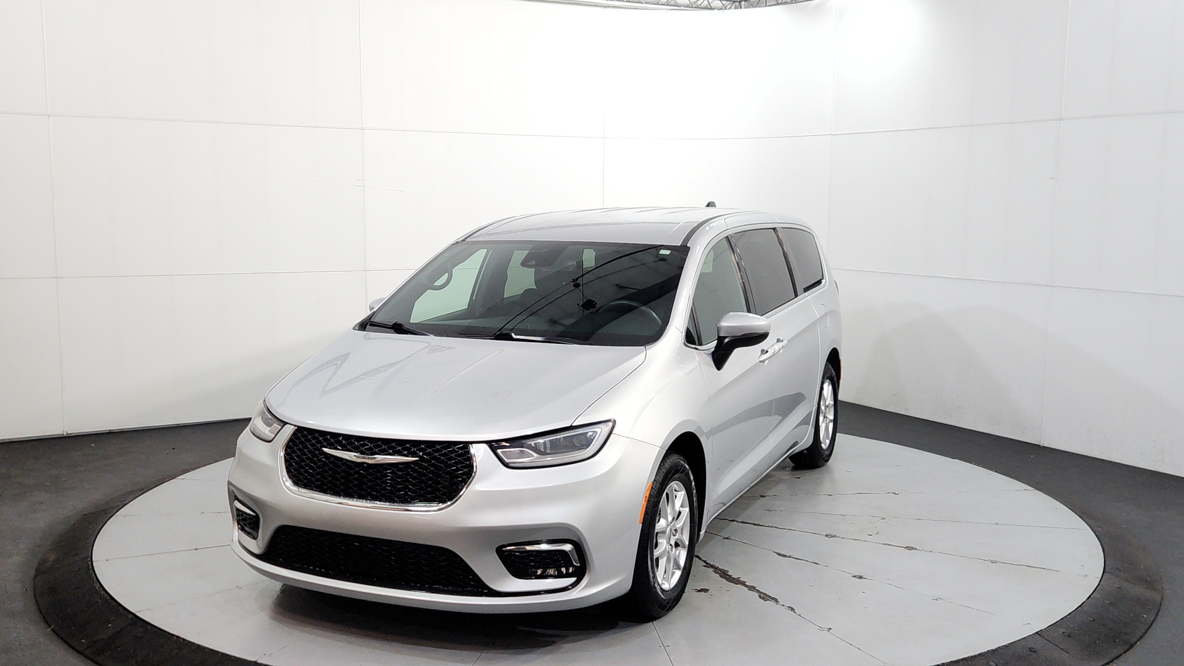 2023 Chrysler Pacifica Touring