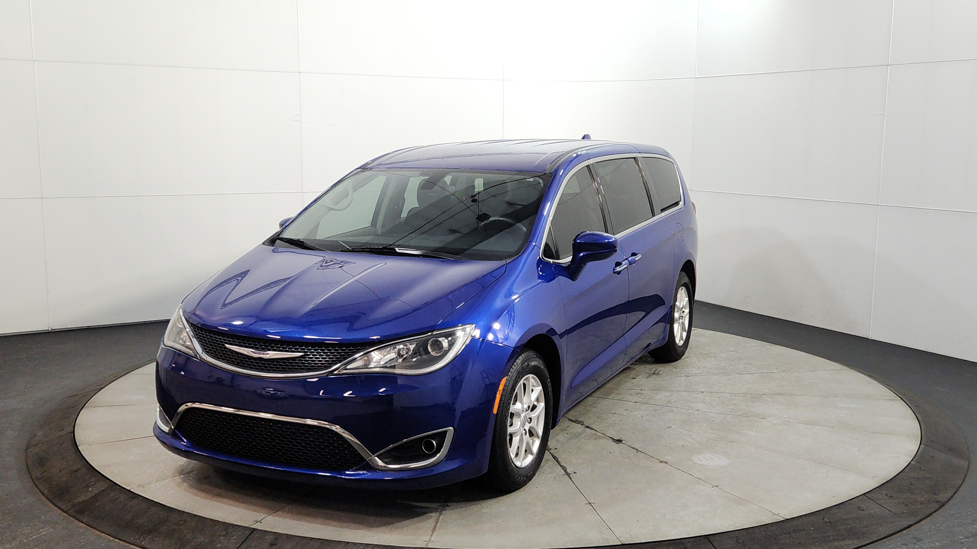 2020 Chrysler Pacifica Touring