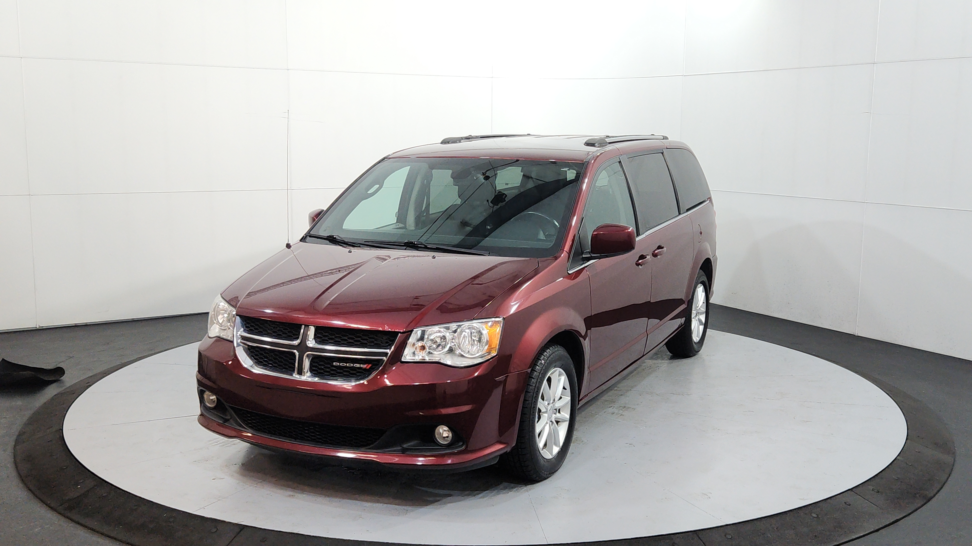 2019 Dodge Grand Caravan SXT's photo