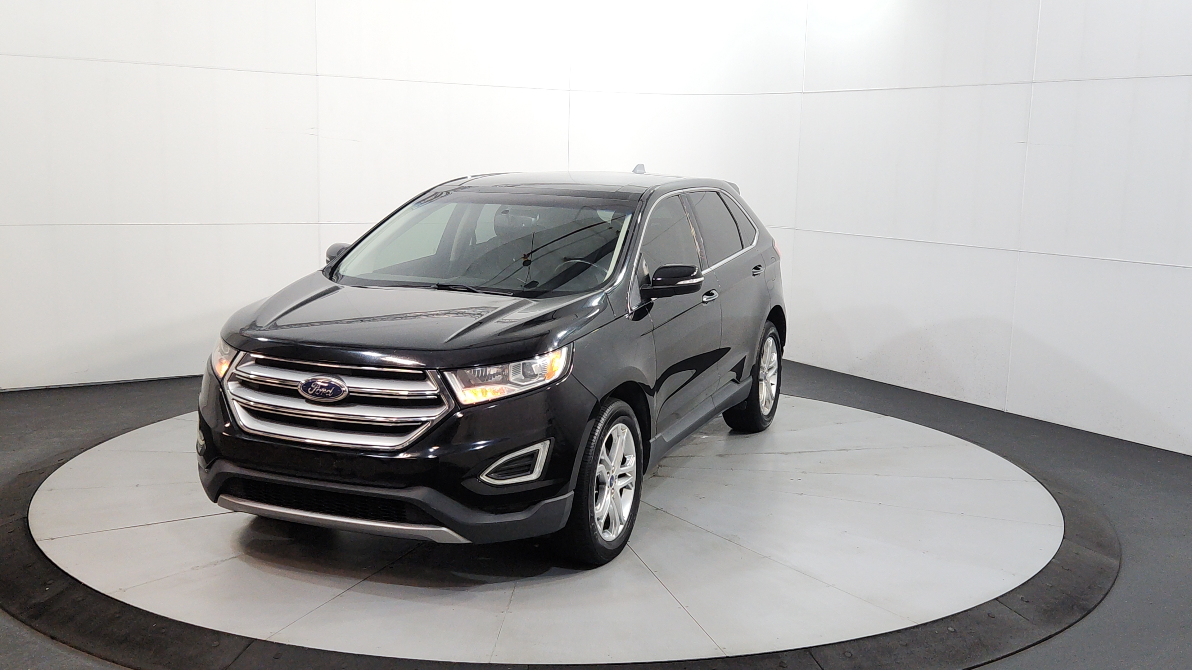 2018 Ford Edge Titanium's photo