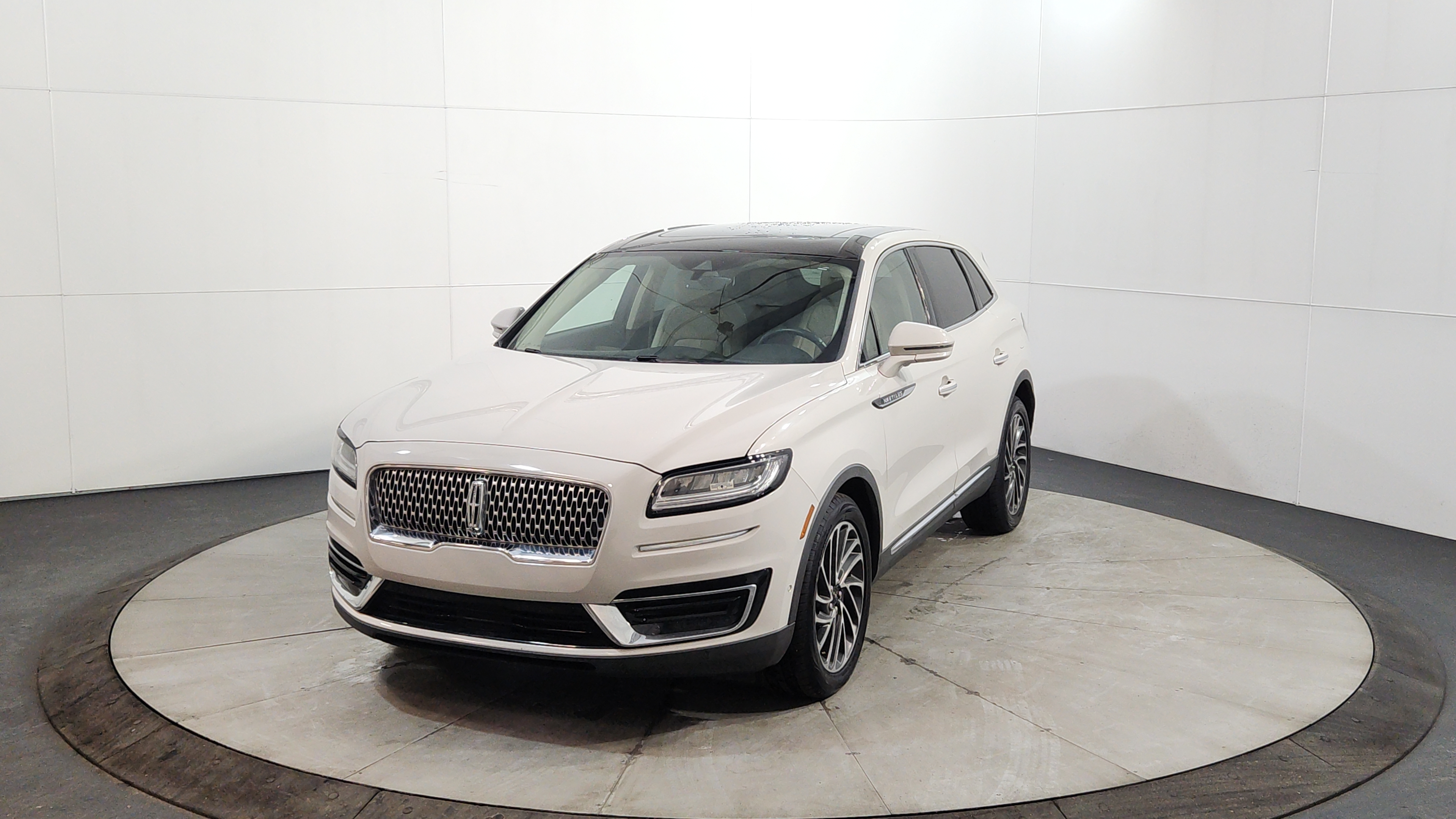 2020 Lincoln Nautilus Reserve