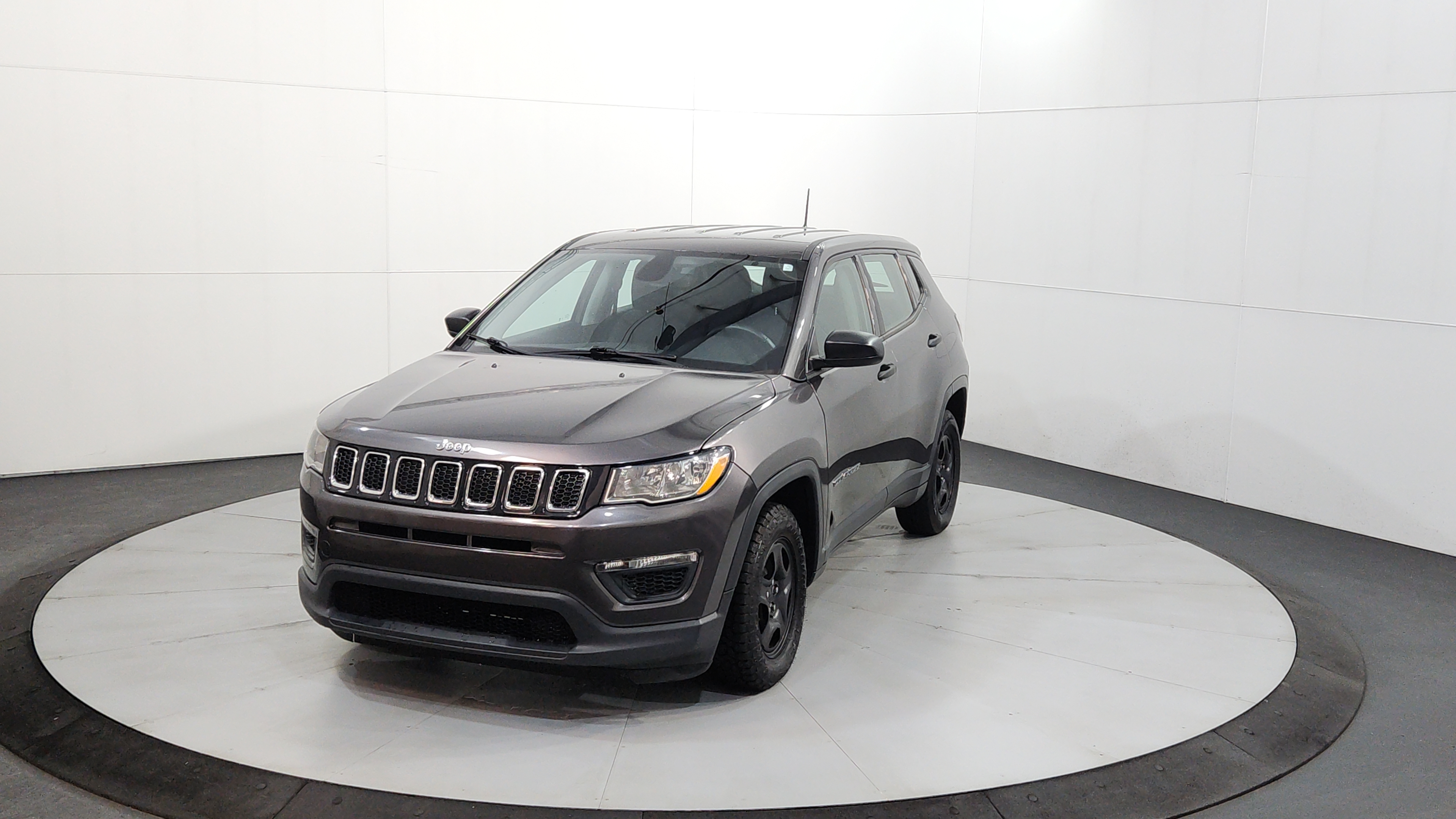 2018 Jeep Compass Sport's photo