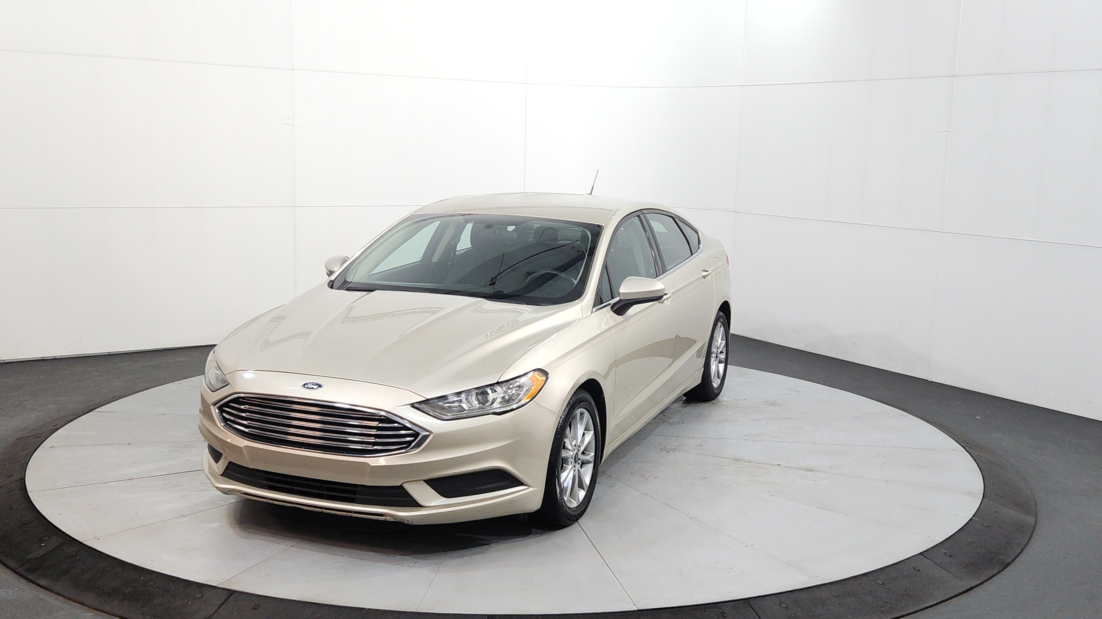 2017 Ford Fusion SE FWD's photo