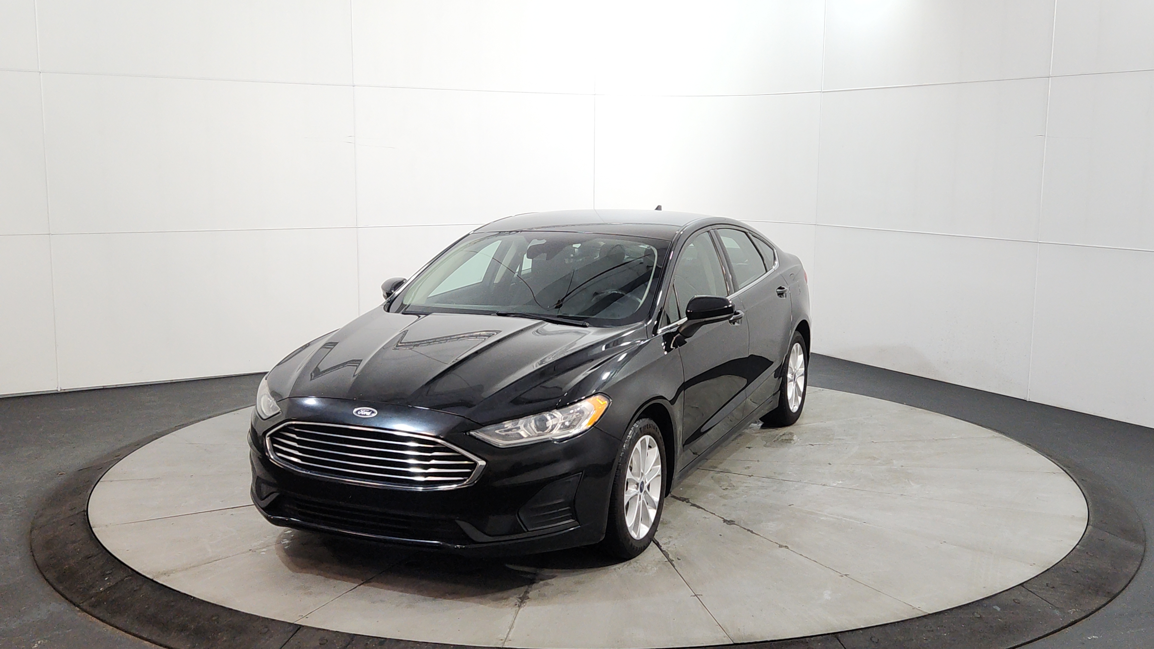 2020 Ford Fusion Hybrid SE