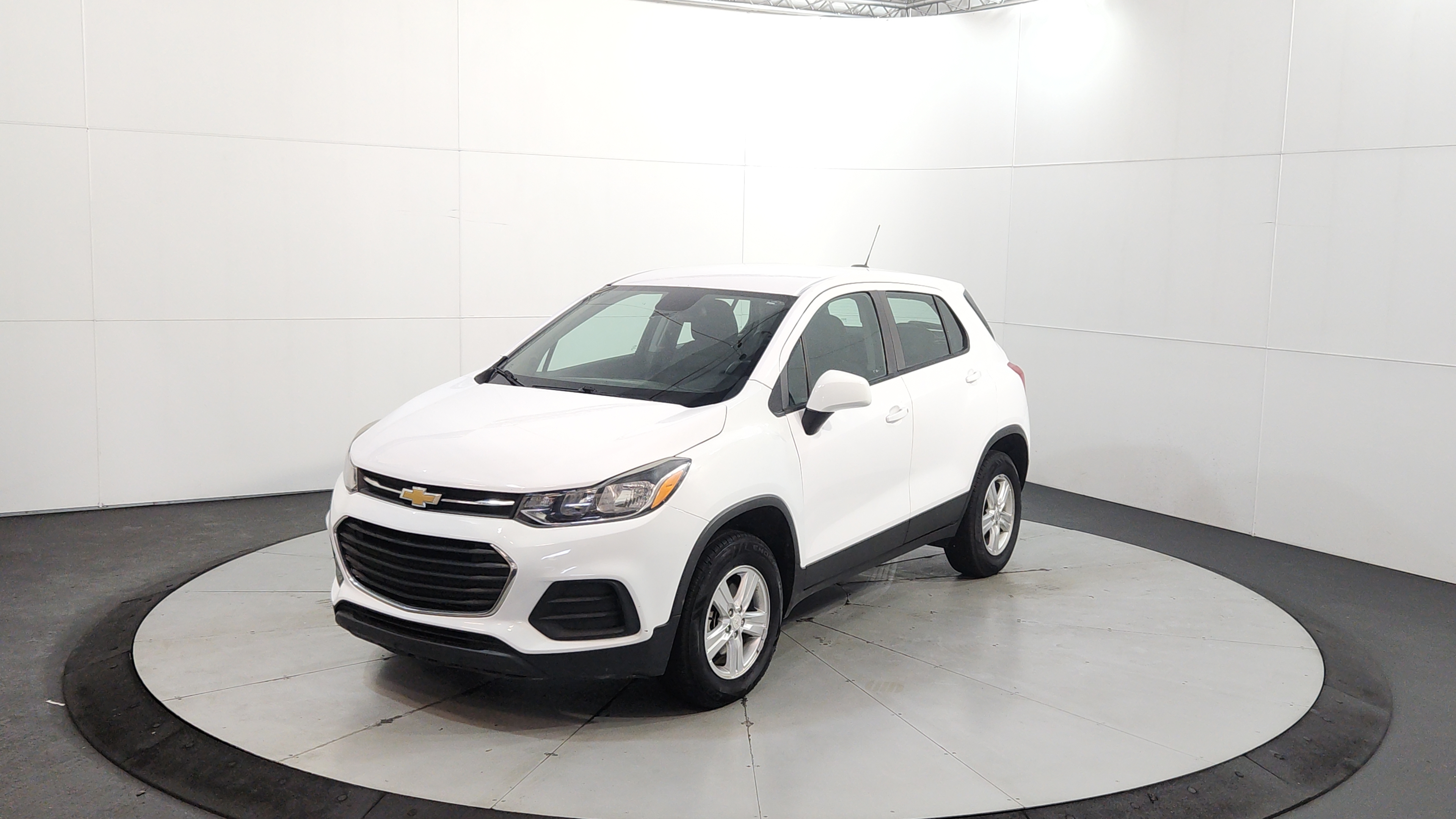 2018 Chevrolet Trax LS AWD's photo