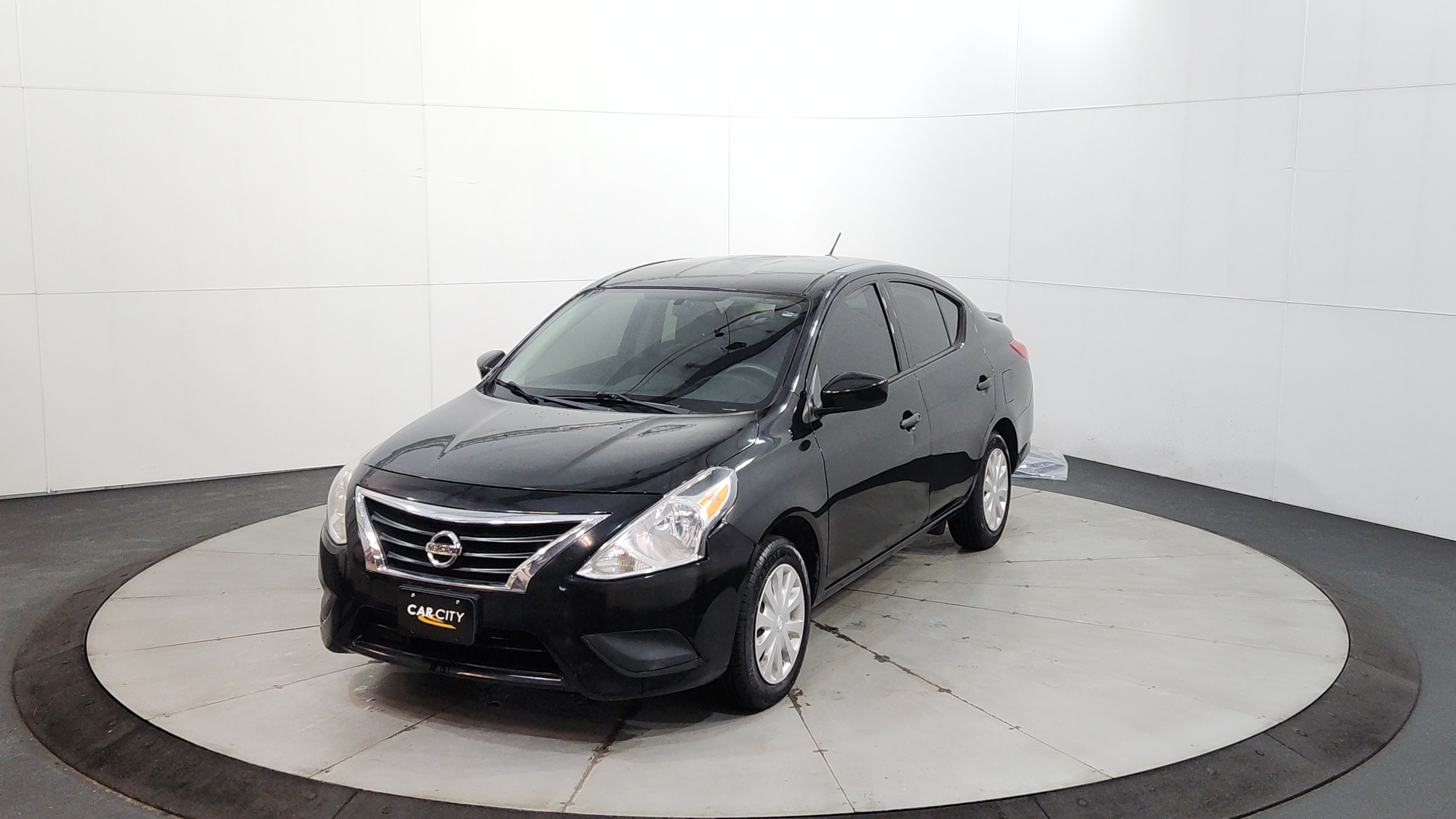 2018 Nissan Versa Sedan S Plus