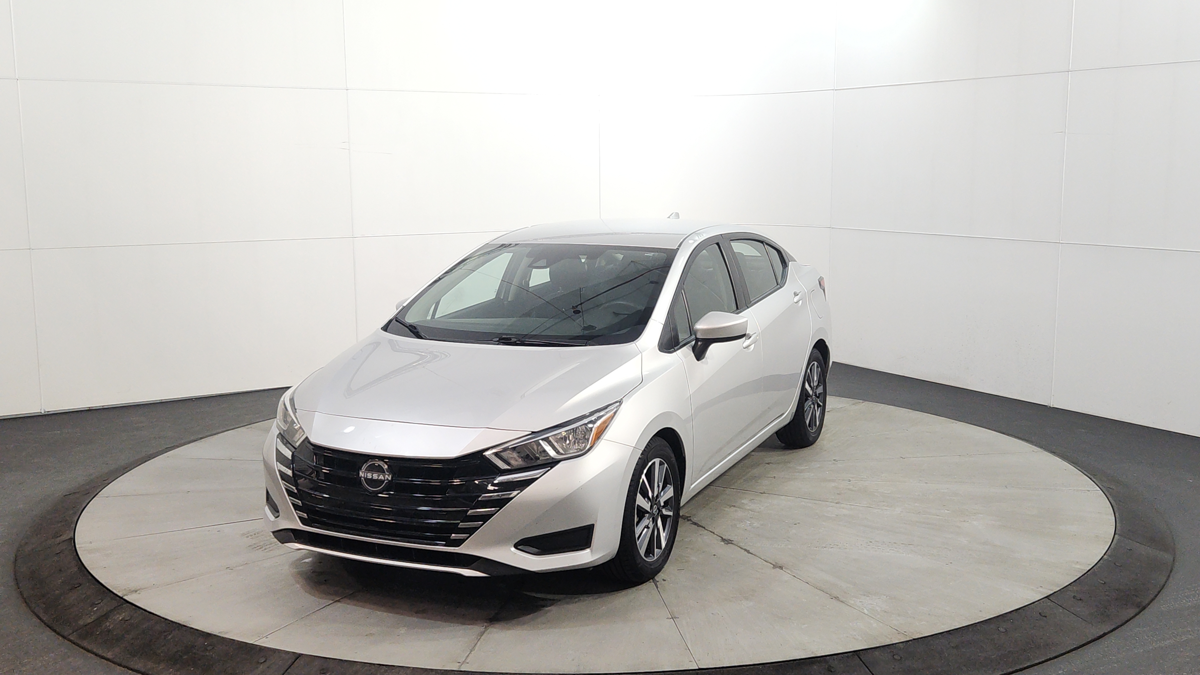 2024 Nissan Versa Sedan SV