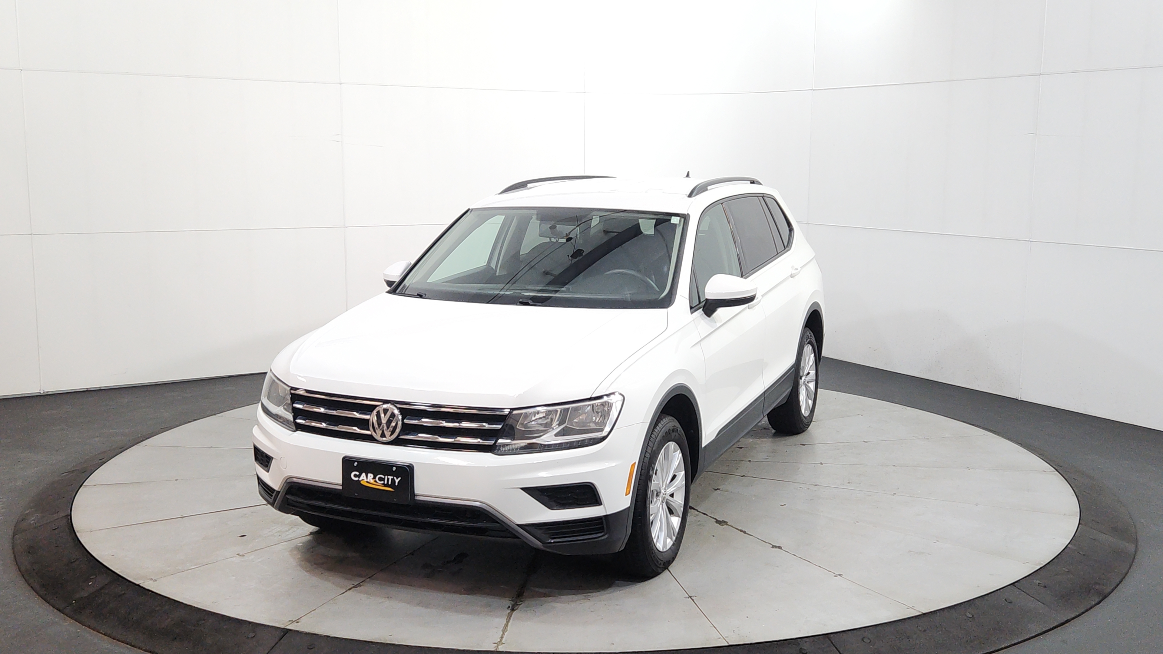 2020 Volkswagen Tiguan 2.0T S 4Motion's photo