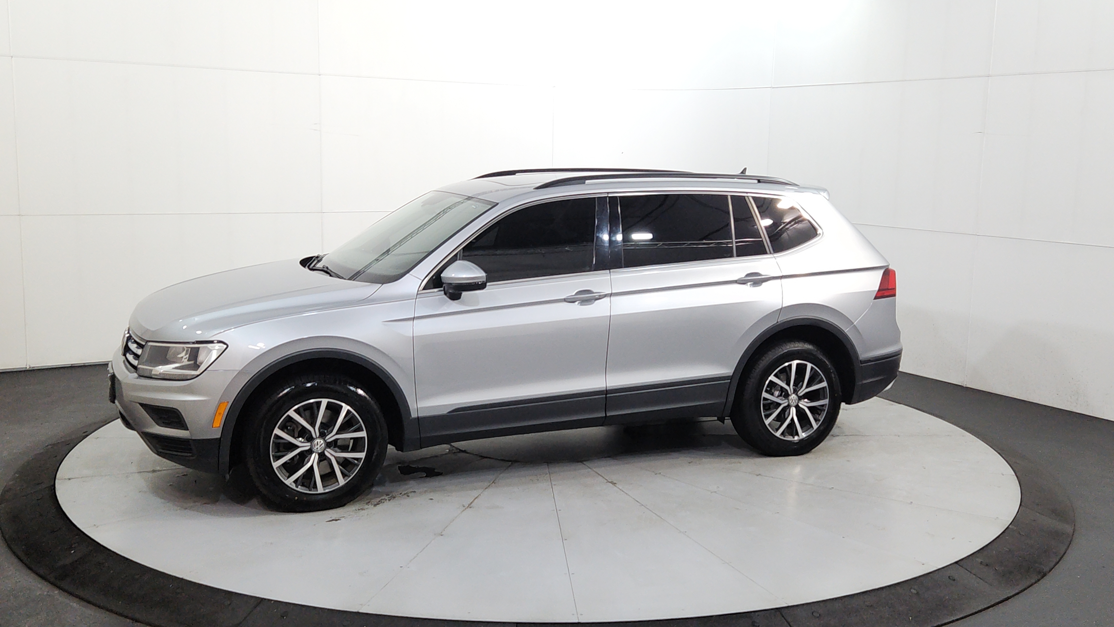 2019 Volkswagen Tiguan 8