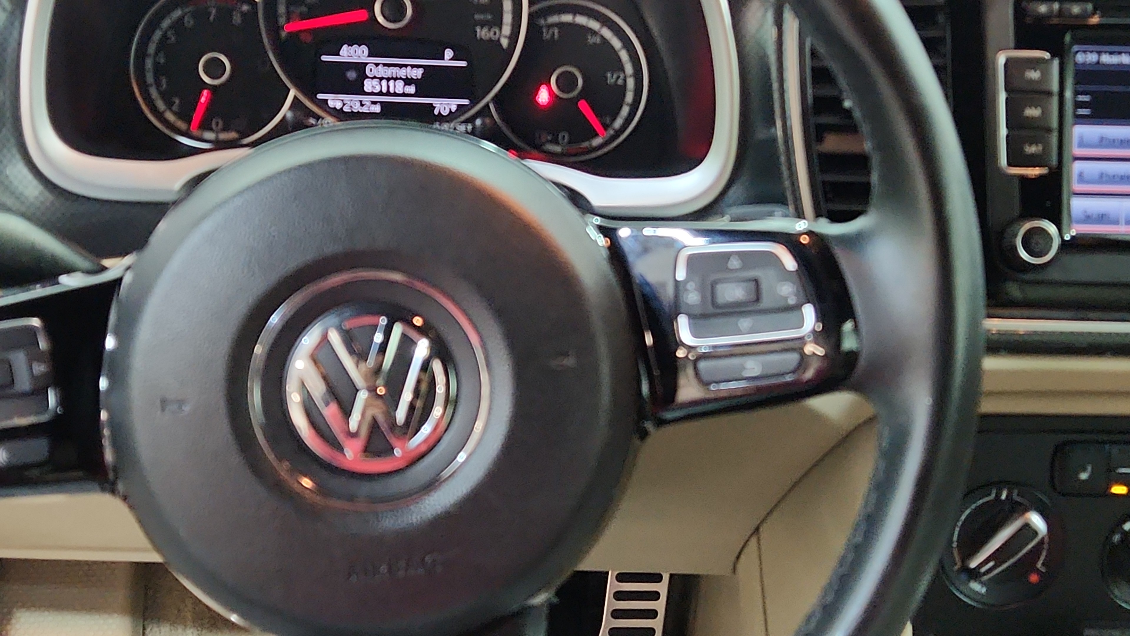 2015 Volkswagen Beetle 18