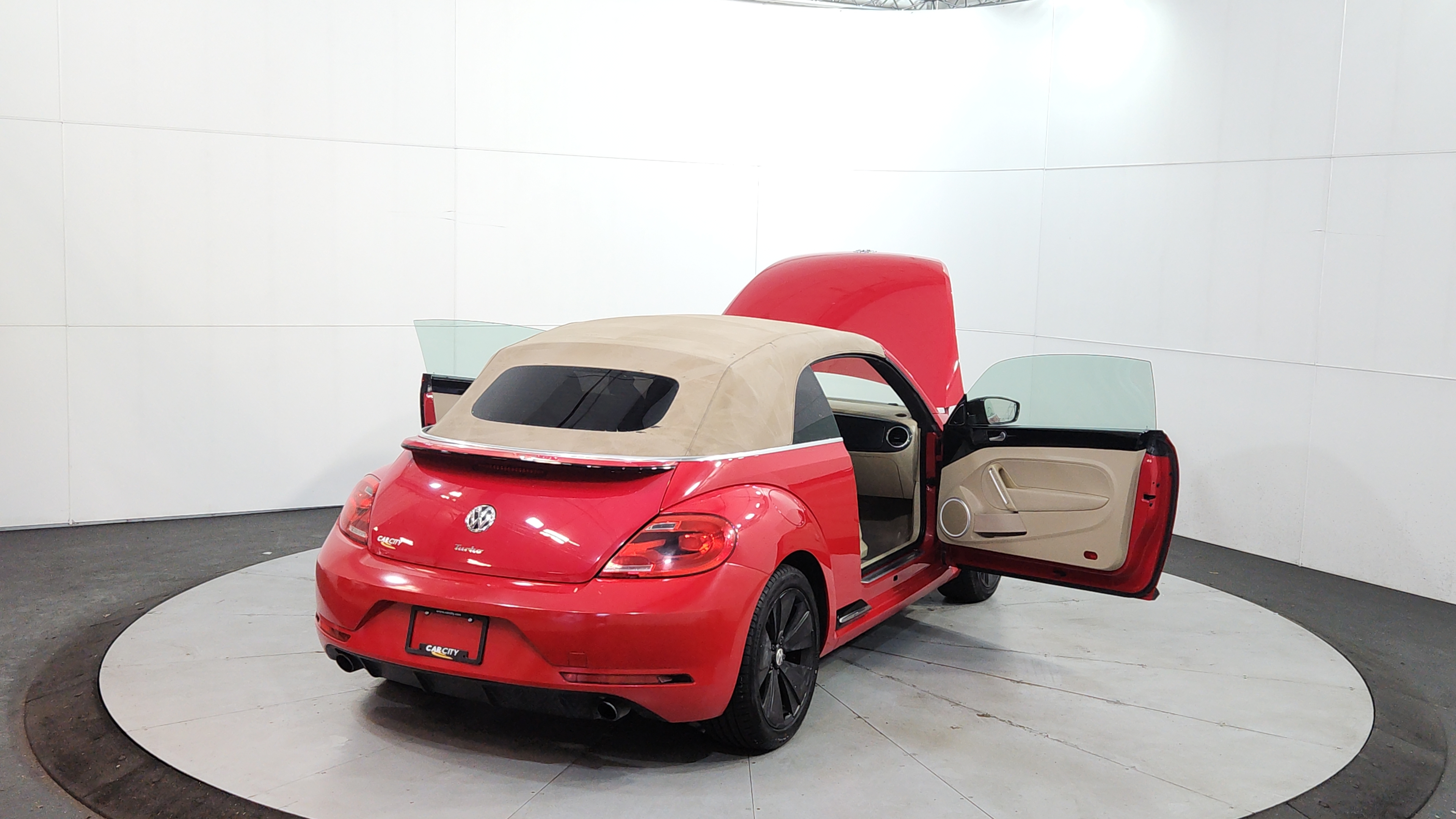 2015 Volkswagen Beetle 11