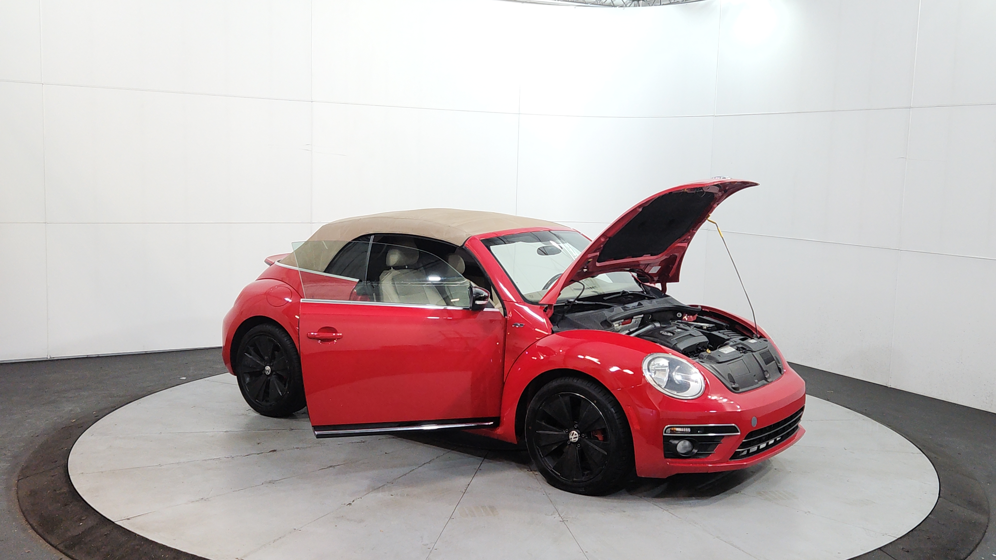 2015 Volkswagen Beetle 12