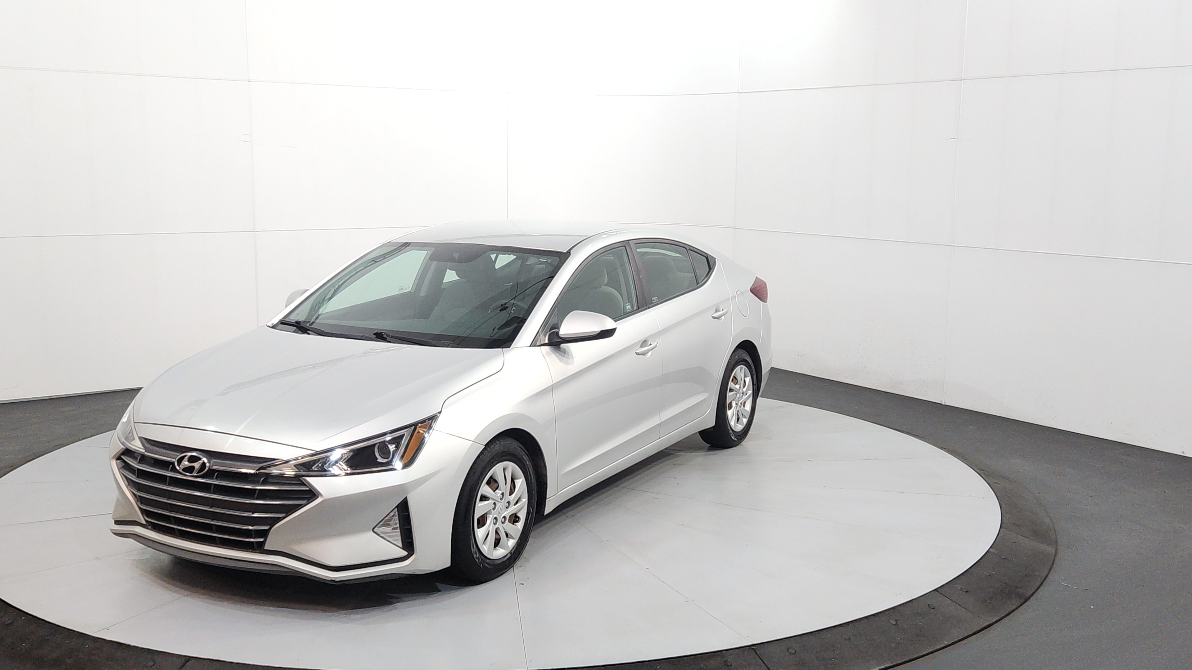 2019 Hyundai Elantra 2.0 SE A/T SULEV's photo