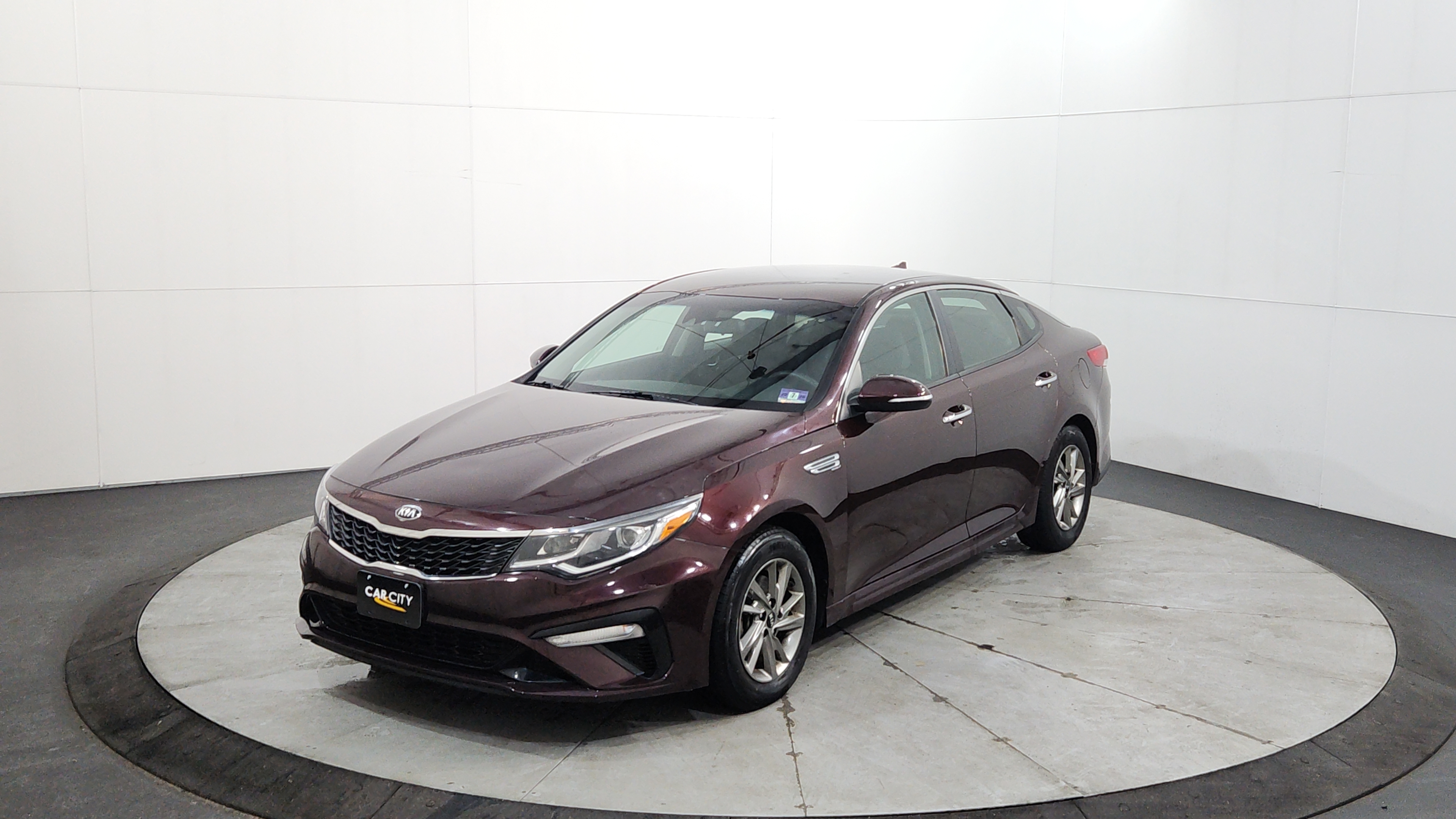 2019 Kia Optima LX AT's photo
