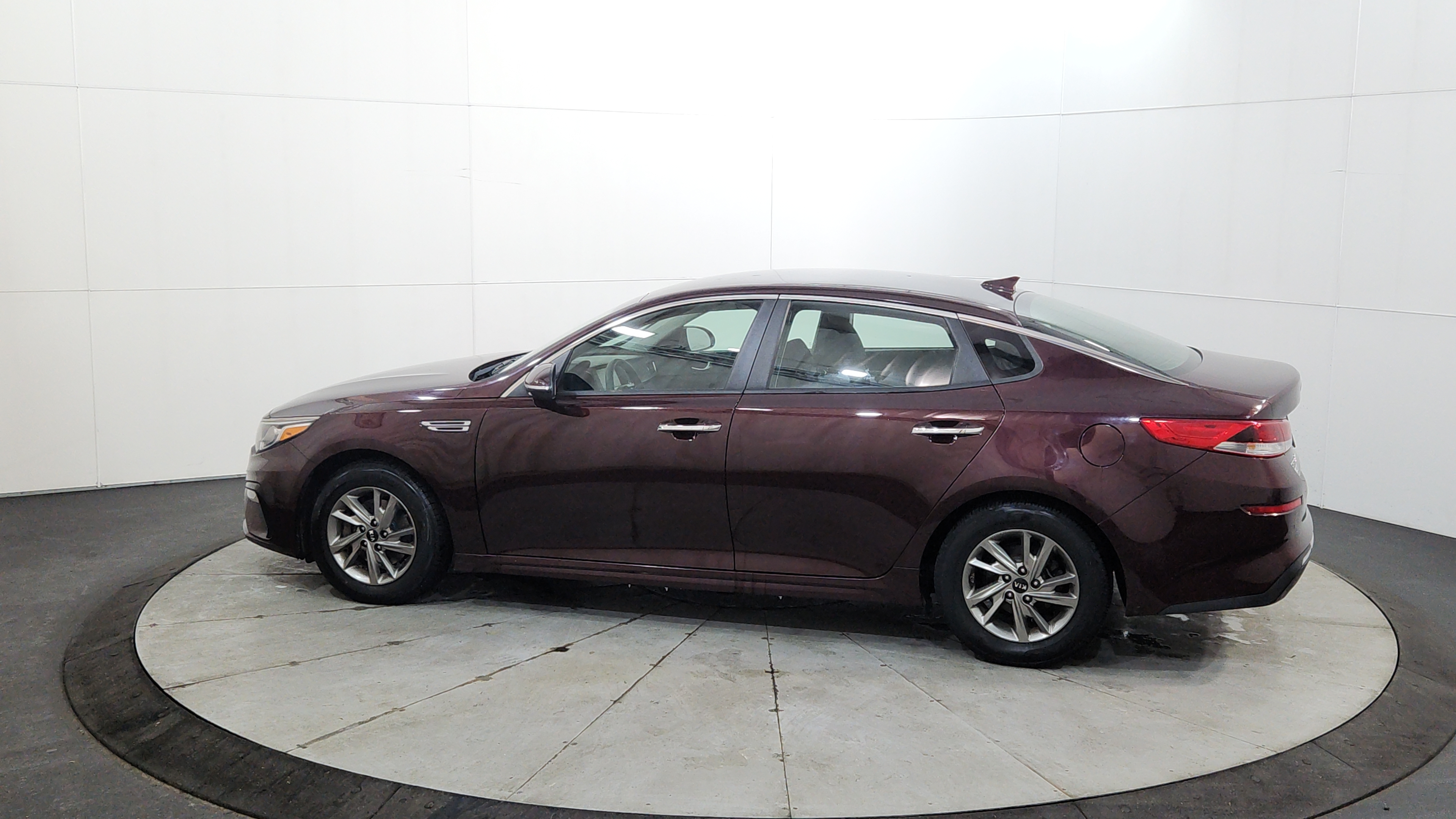 2019 Kia Optima 7