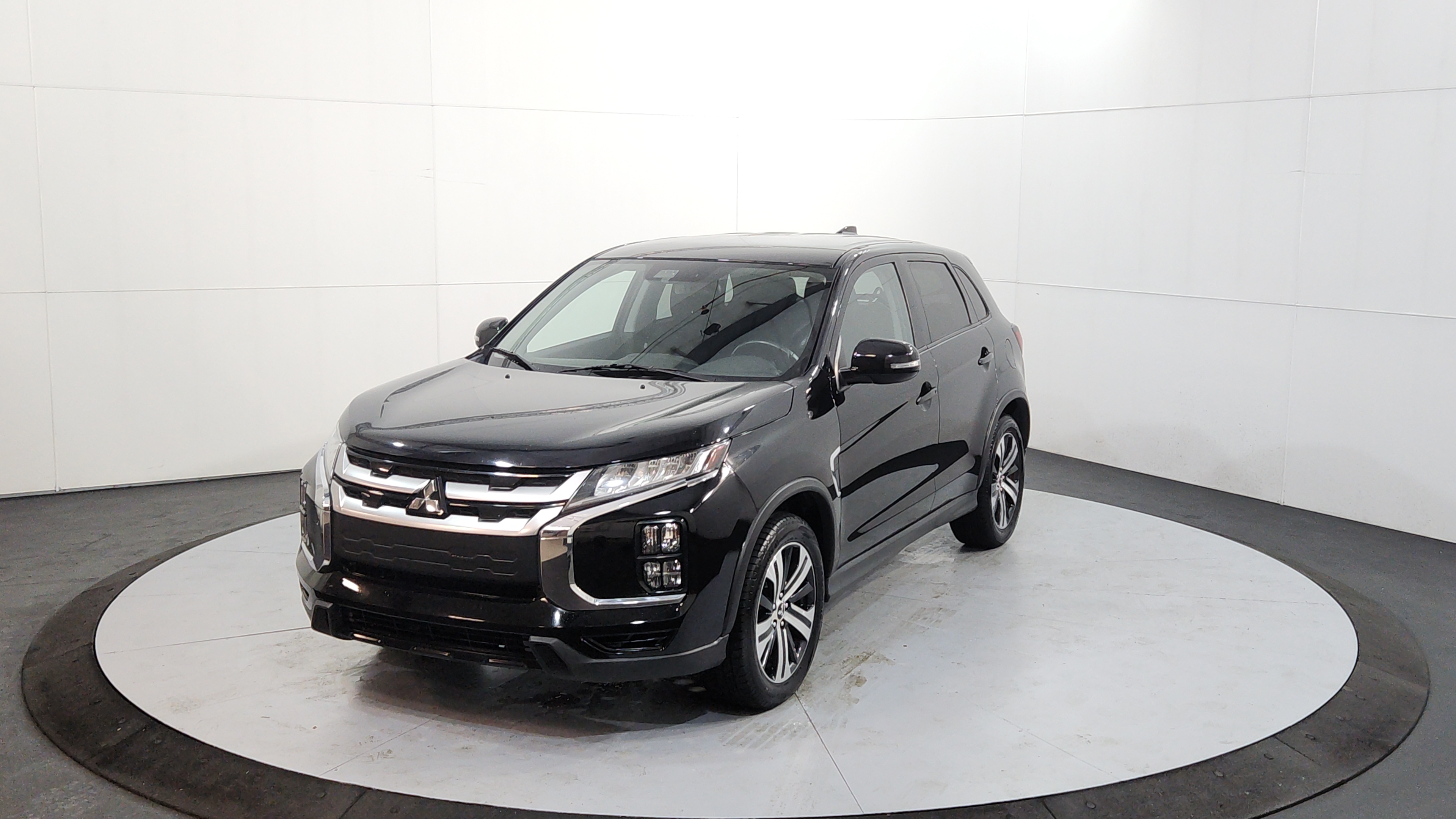 2020 Mitsubishi Outlander Sport 2.0 SE 2WD CVT's photo