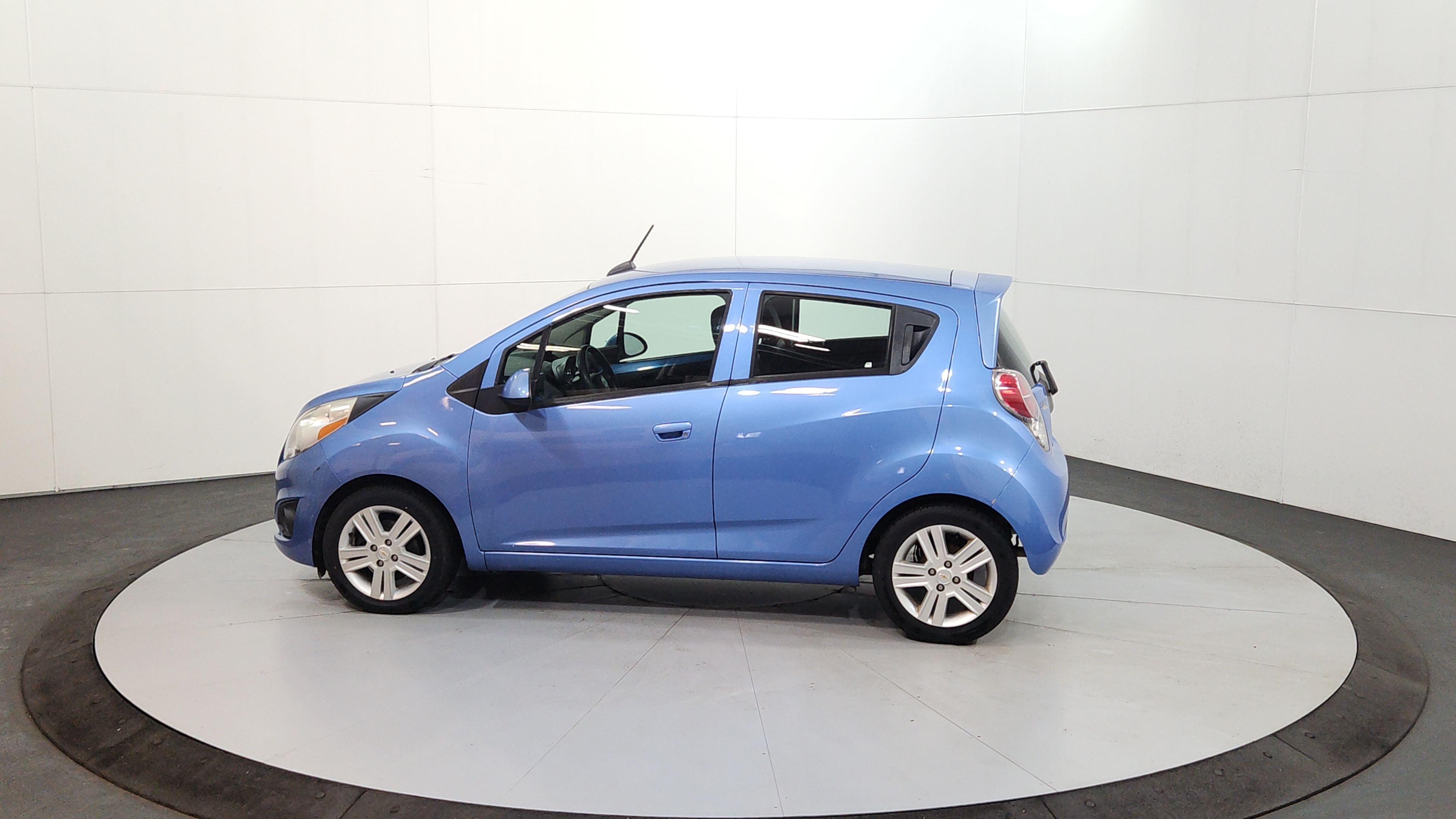 2015 Chevrolet Spark 7