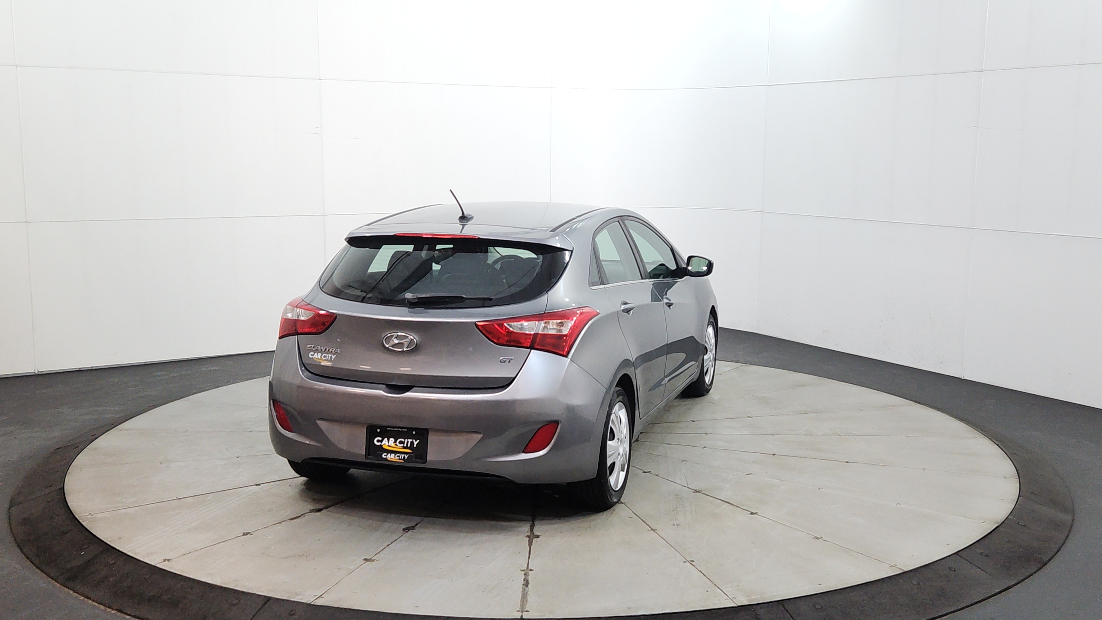 2017 Hyundai Elantra GT 5