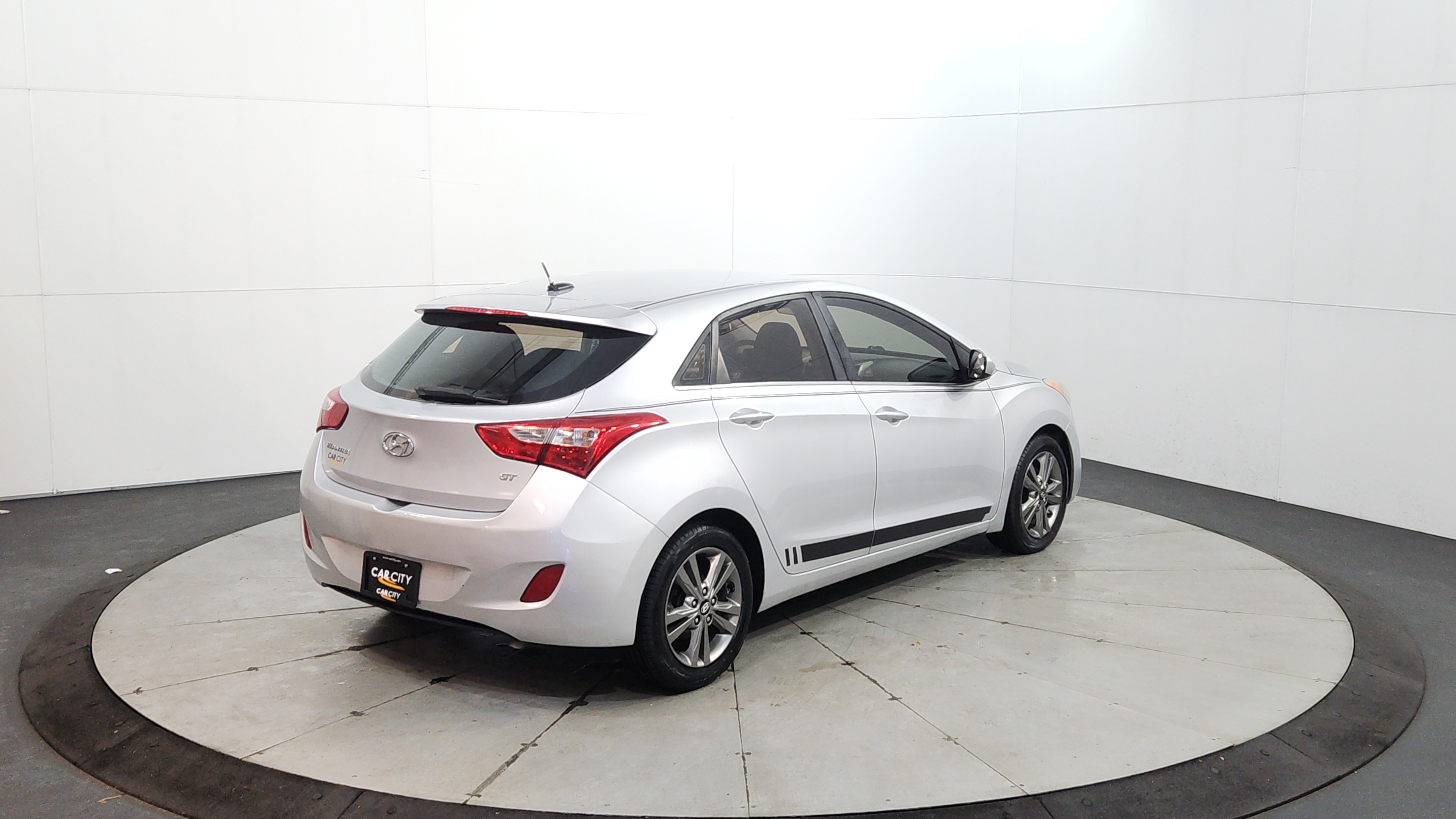 2017 Hyundai Elantra GT 5