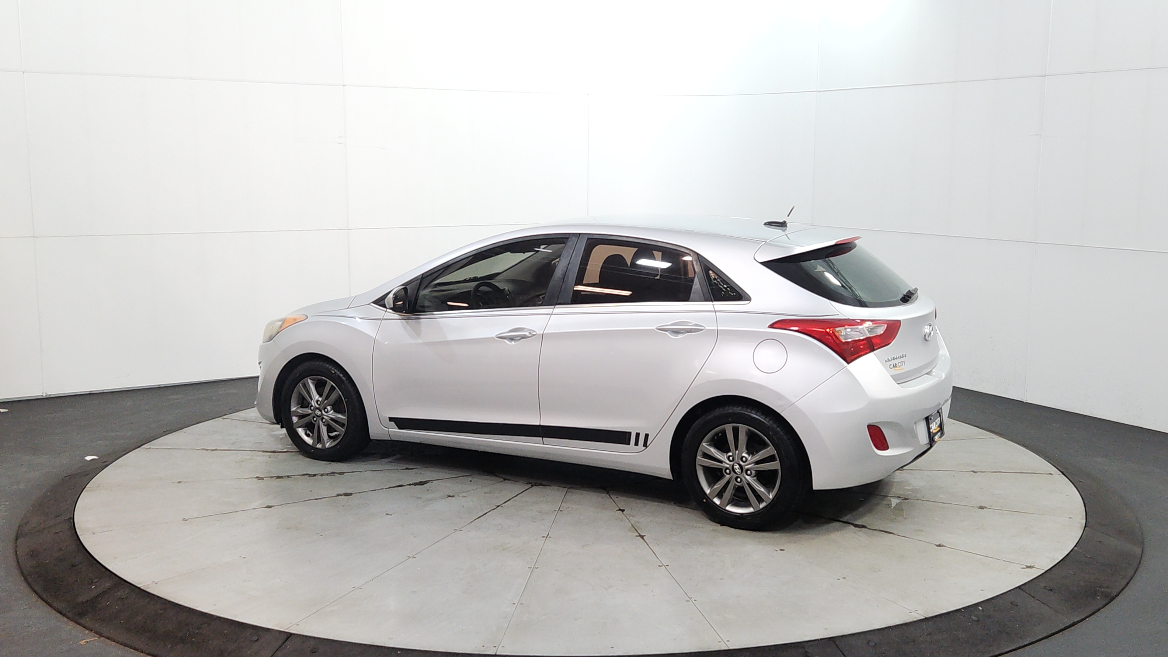 2017 Hyundai Elantra GT 7