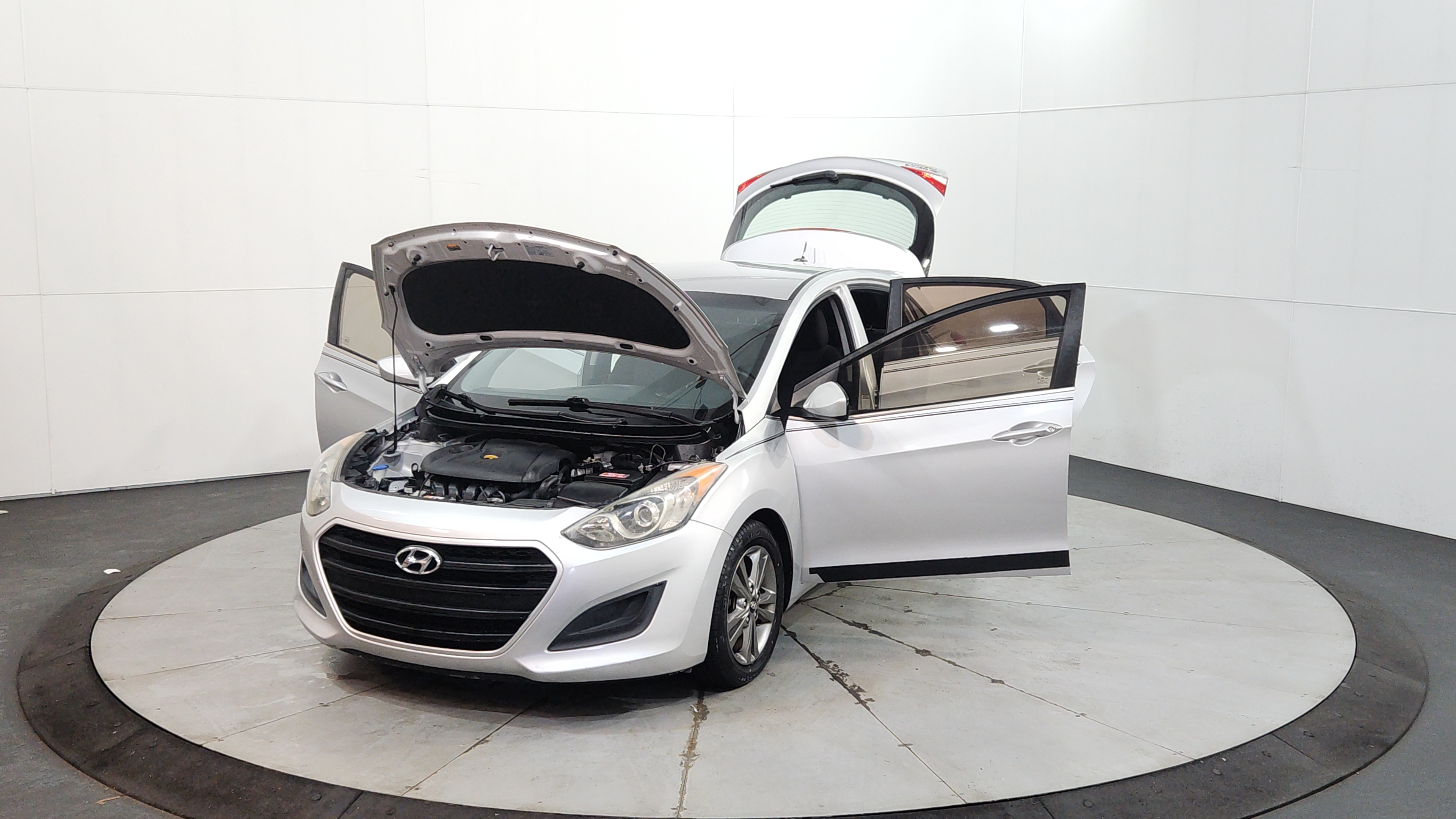 2017 Hyundai Elantra GT 9