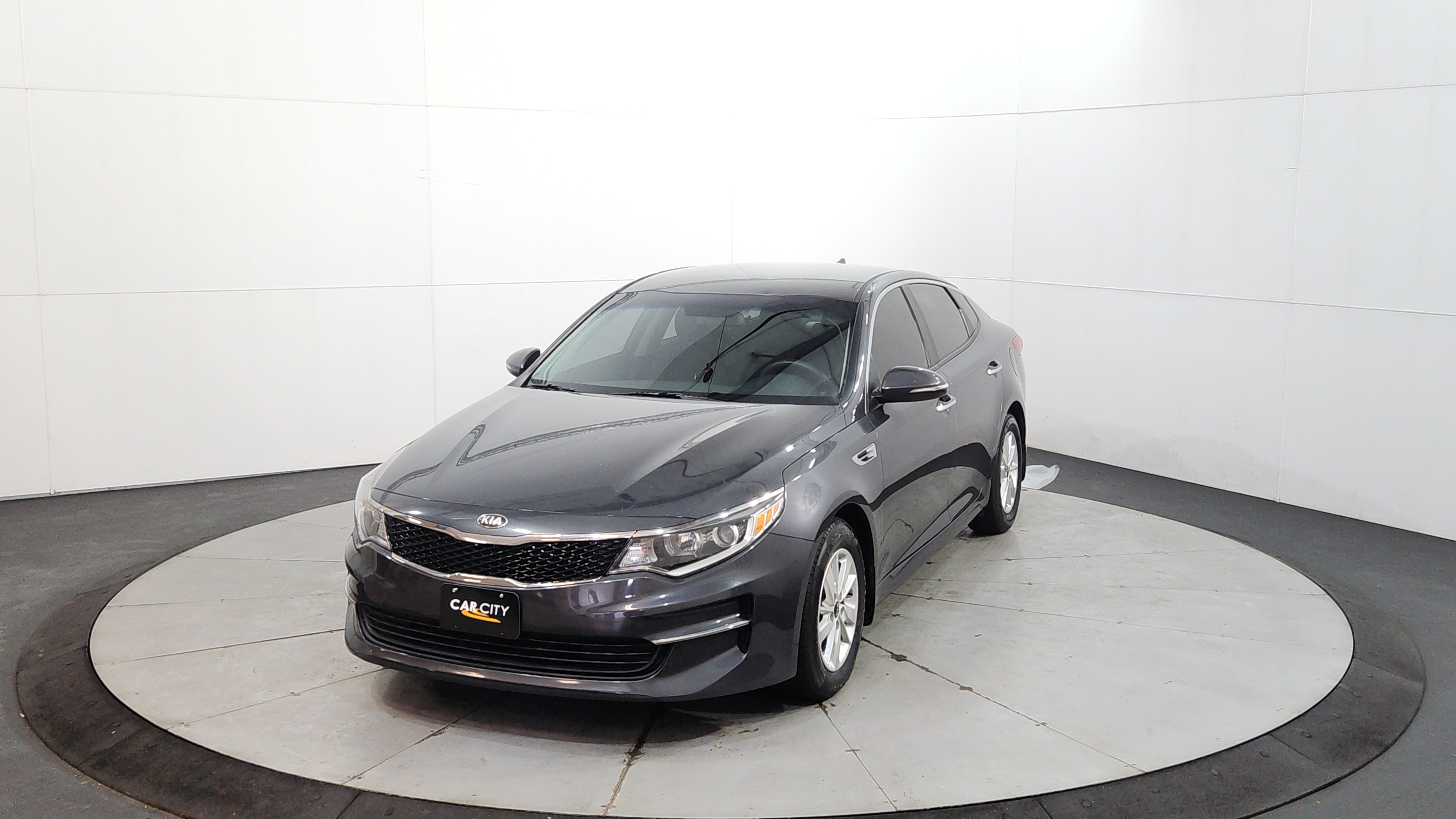 2018 Kia Optima LX AT's photo