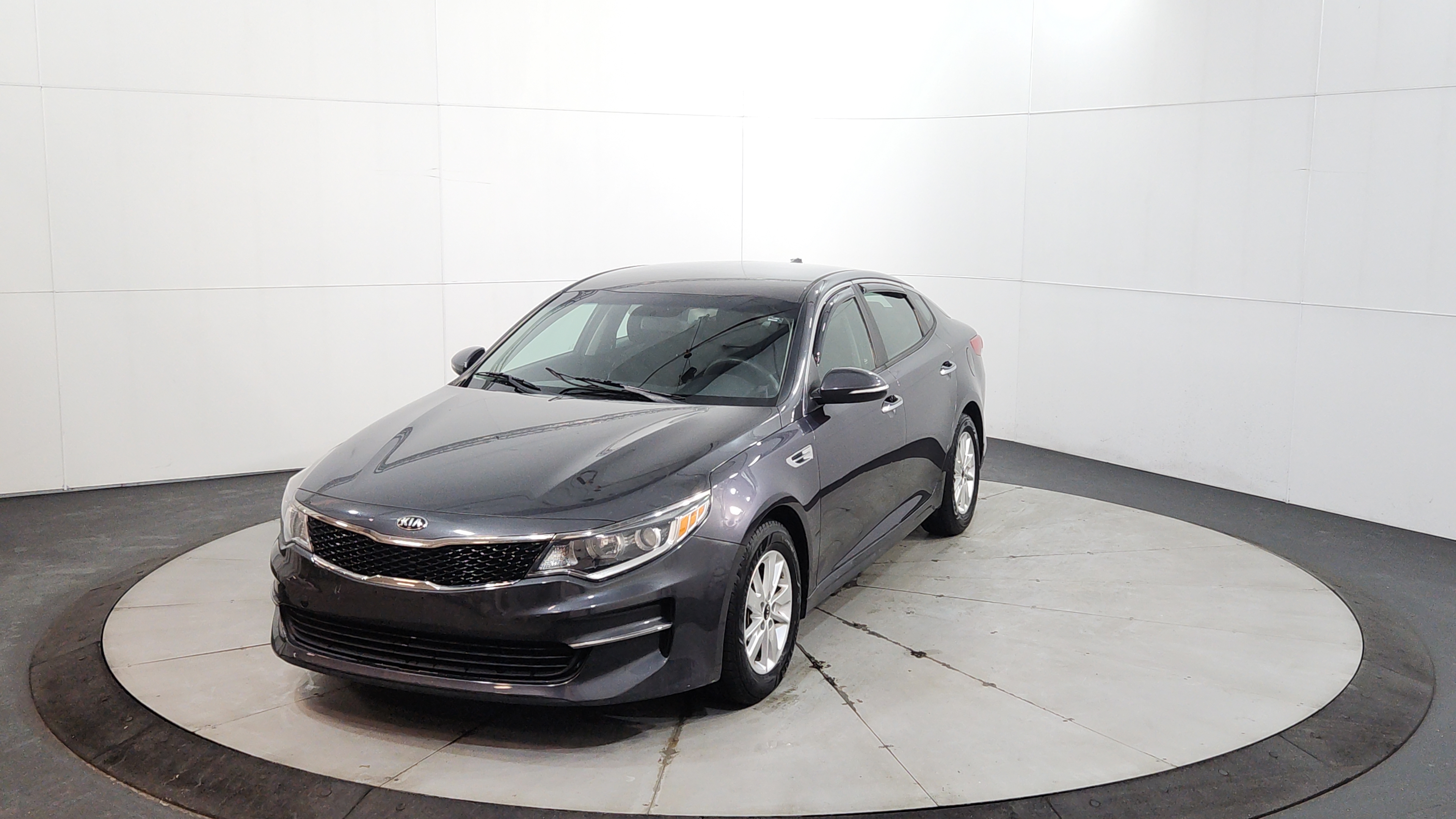 2018 Kia Optima LX AT's photo